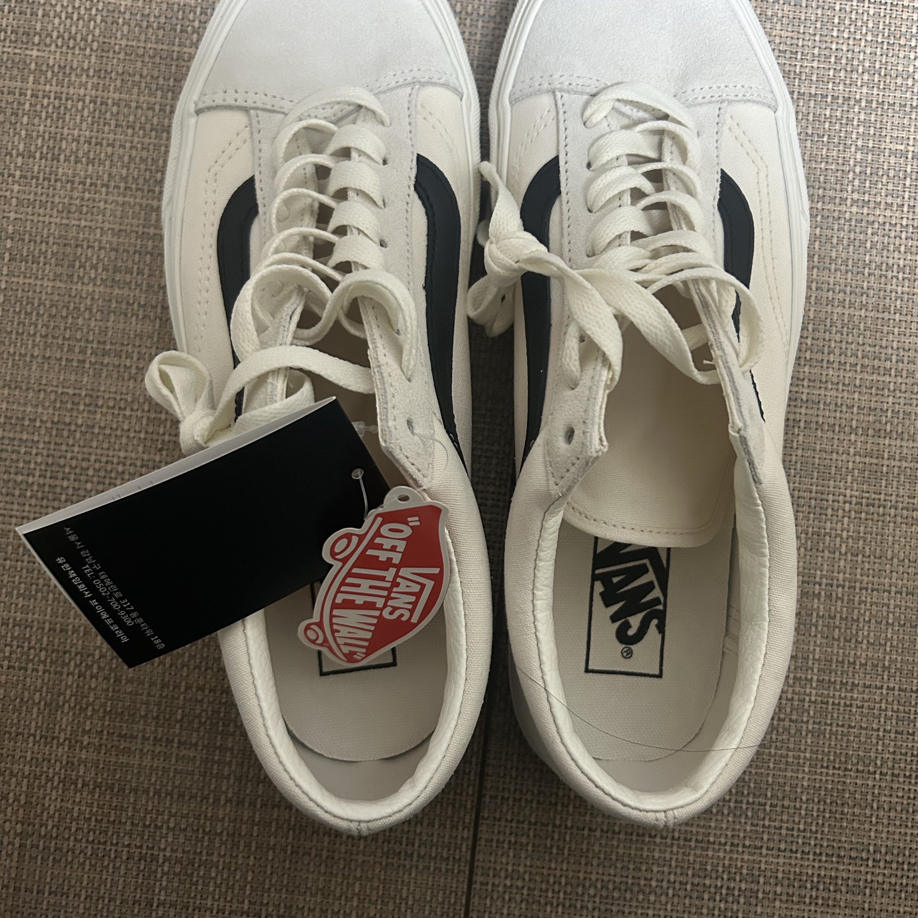 Vans Style 36 Marshmallow Black 착용 스타일