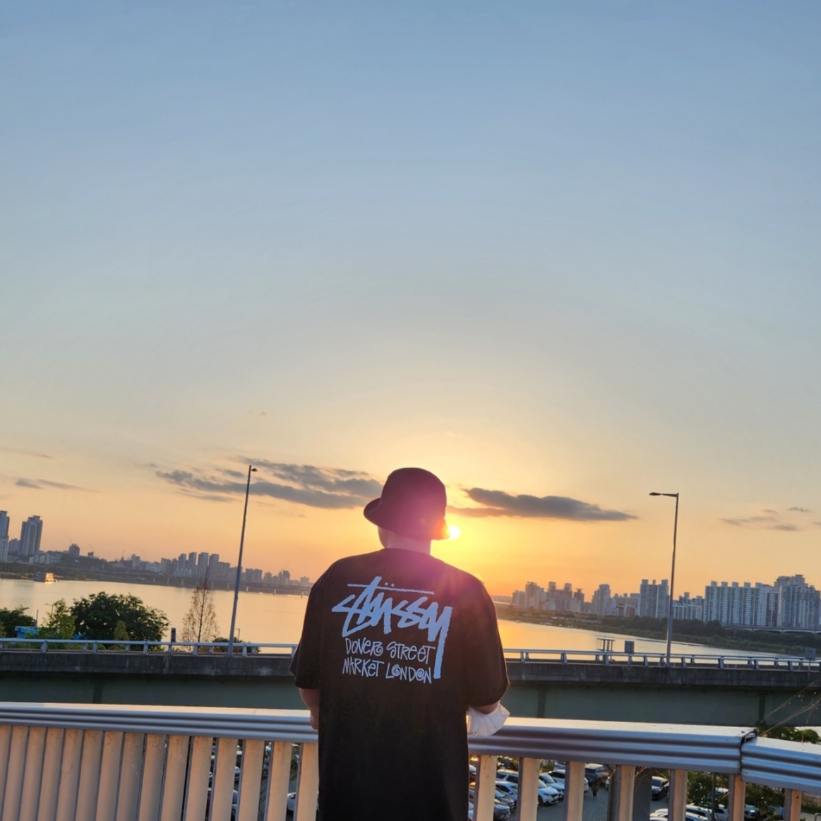 Stussy Stock DSM London T-Shirt Black 착용 스타일