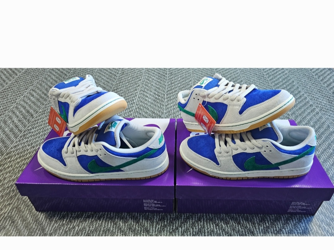 Nike SB Dunk Low Pro Phantom and Hyper Royal 착용 스타일 - 2