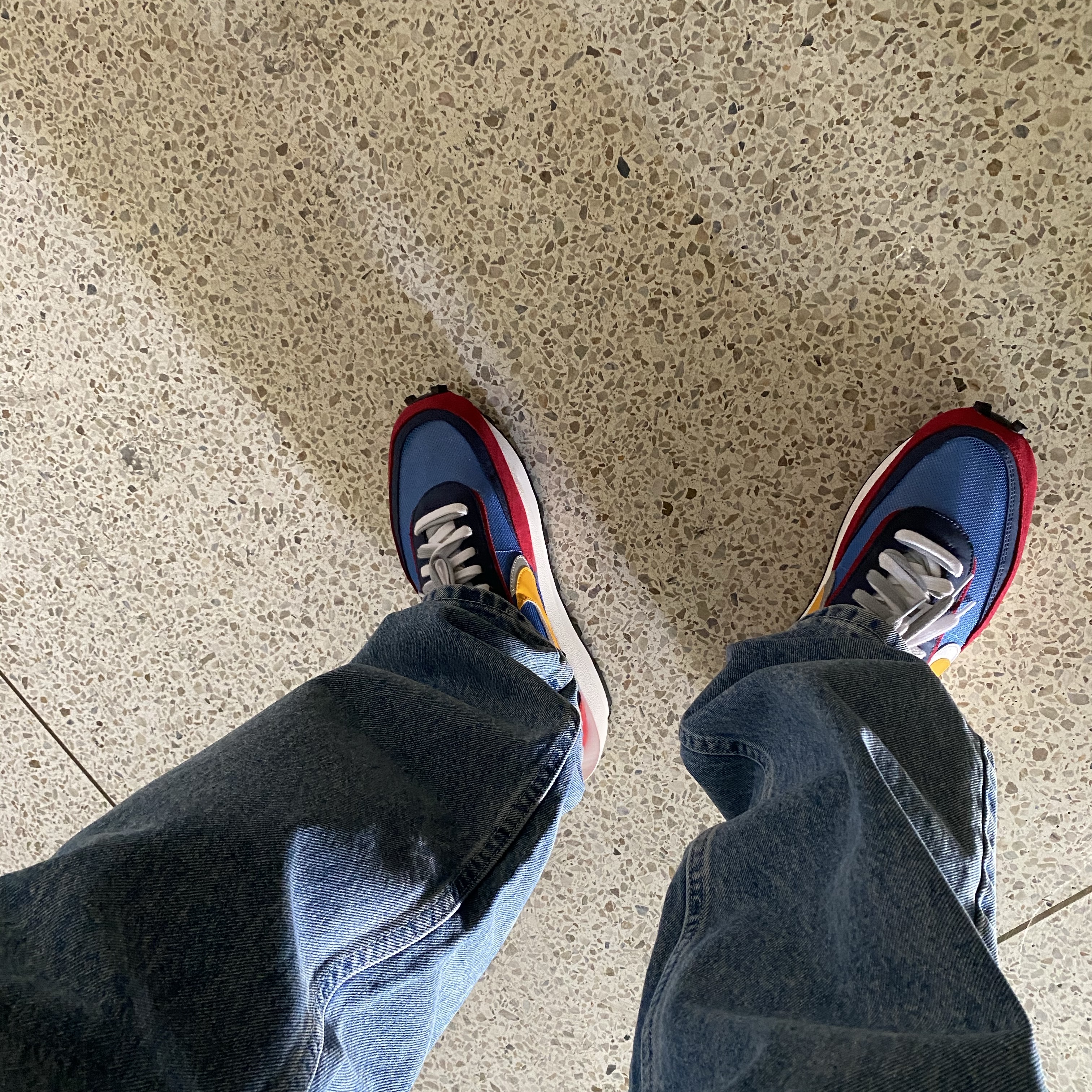 Nike x Sacai LDWaffle Blue Multi 착용 스타일