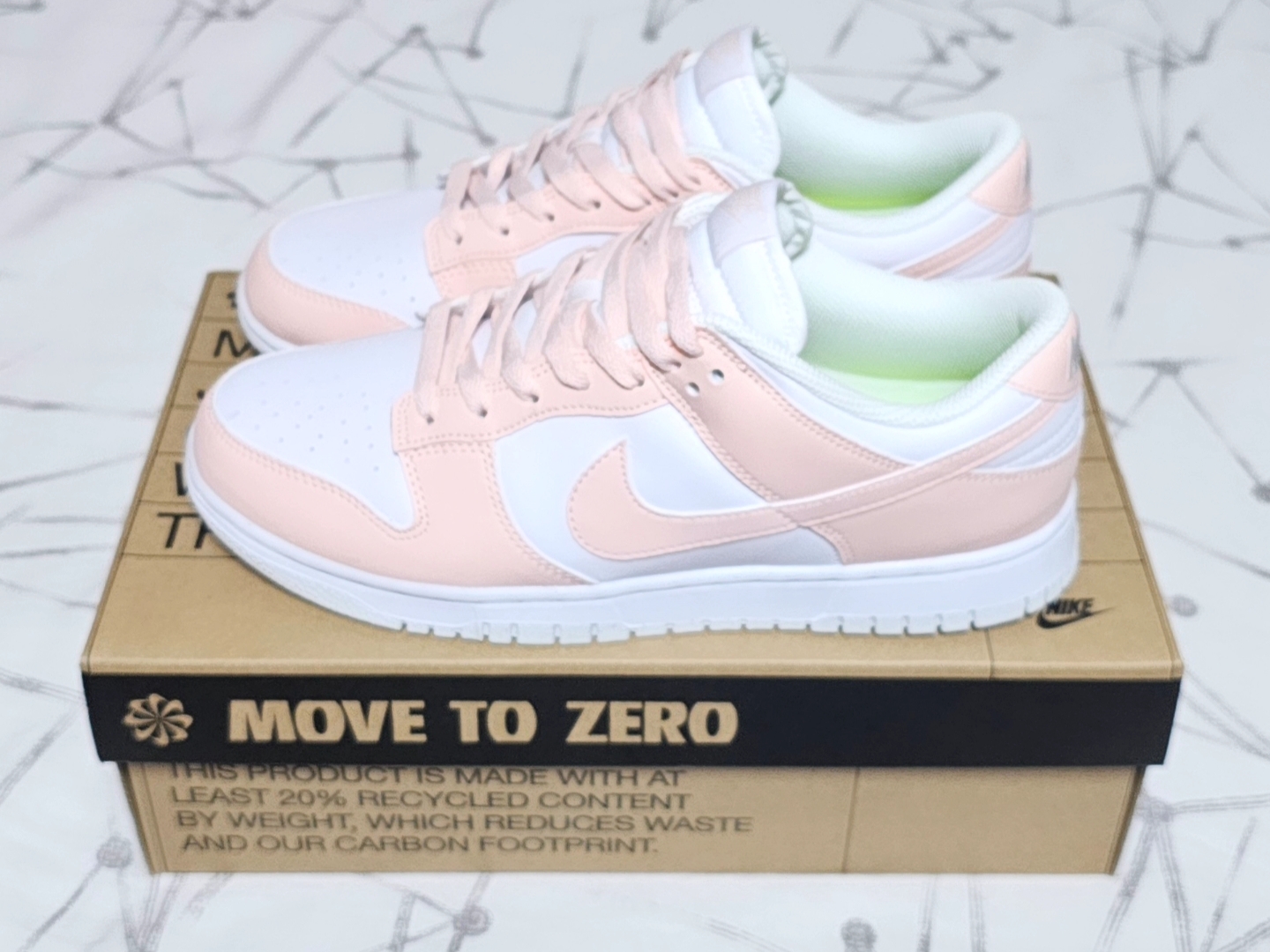 (W) Nike Dunk Low Next Nature Pale Coral 착용 스타일 - 2