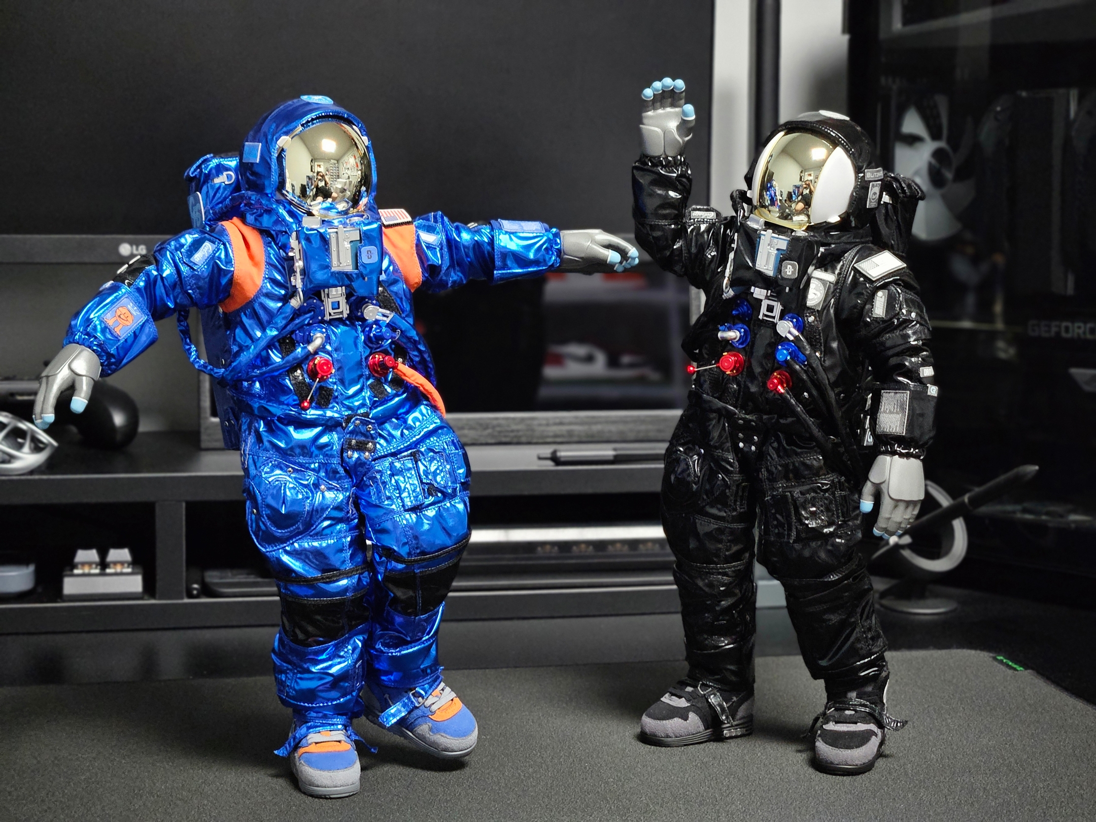 Coolrain x Blitzway Astromax Blue, Coolrain x Blitzway Astromax Black 착용 스타일 - 4