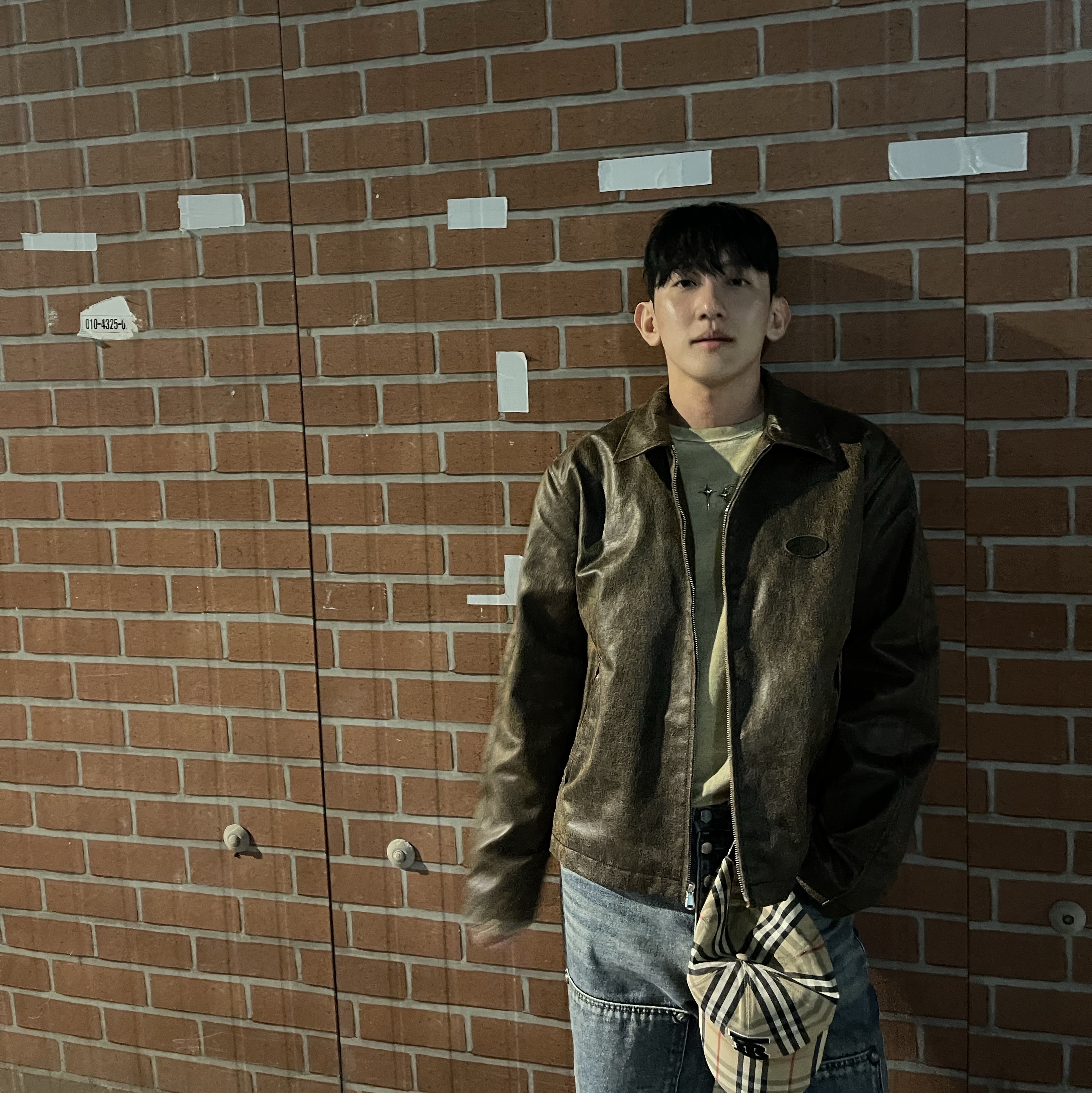 Stussy Coated Cotton Club Jacket Dark Brown, Thug Club Double Knee Laser Denim Pants Denim 착용 스타일 - 2