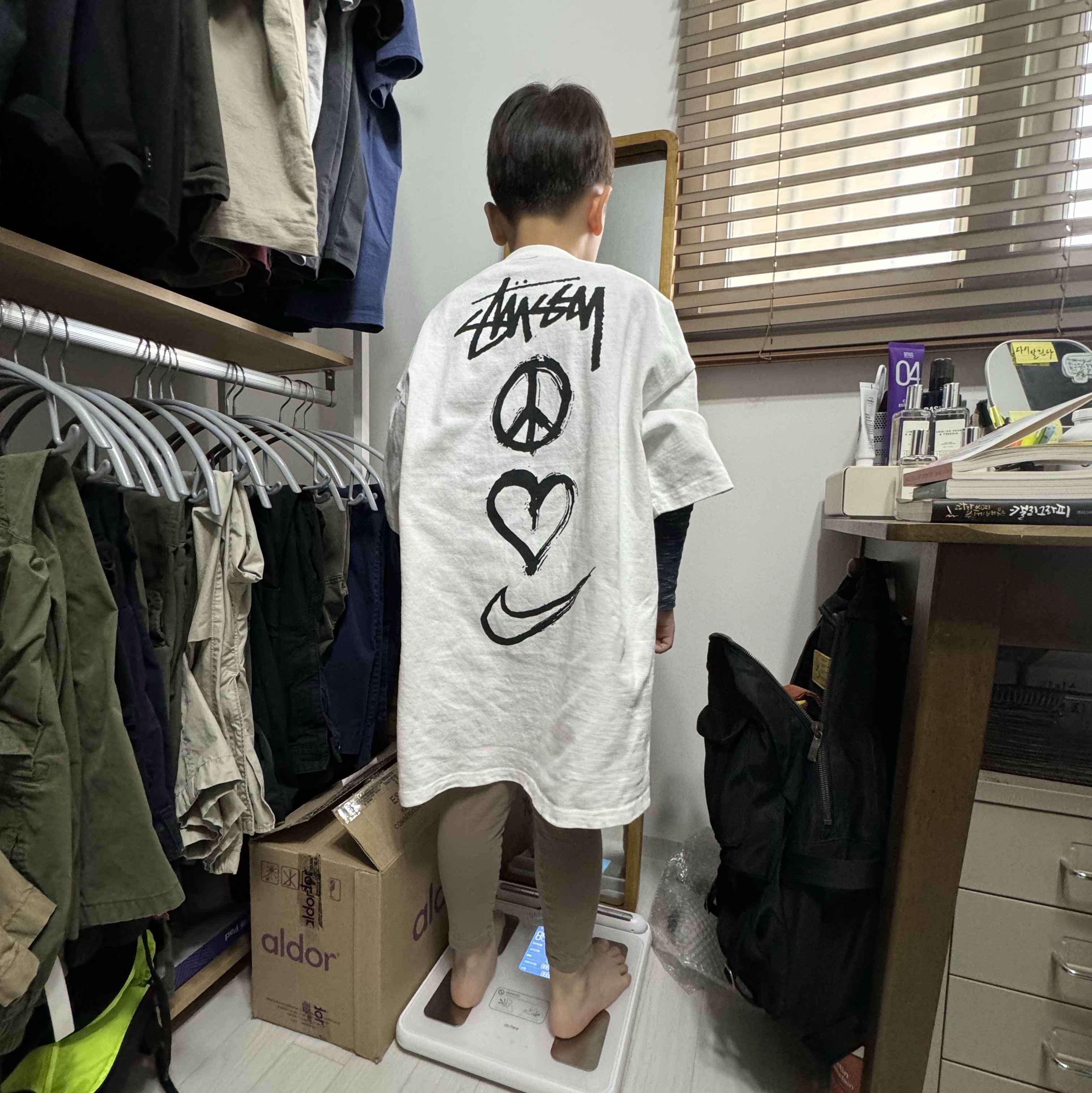 Nike x Stussy NRG RA T-Shirt Summit White (DM4942-121) 착용 스타일