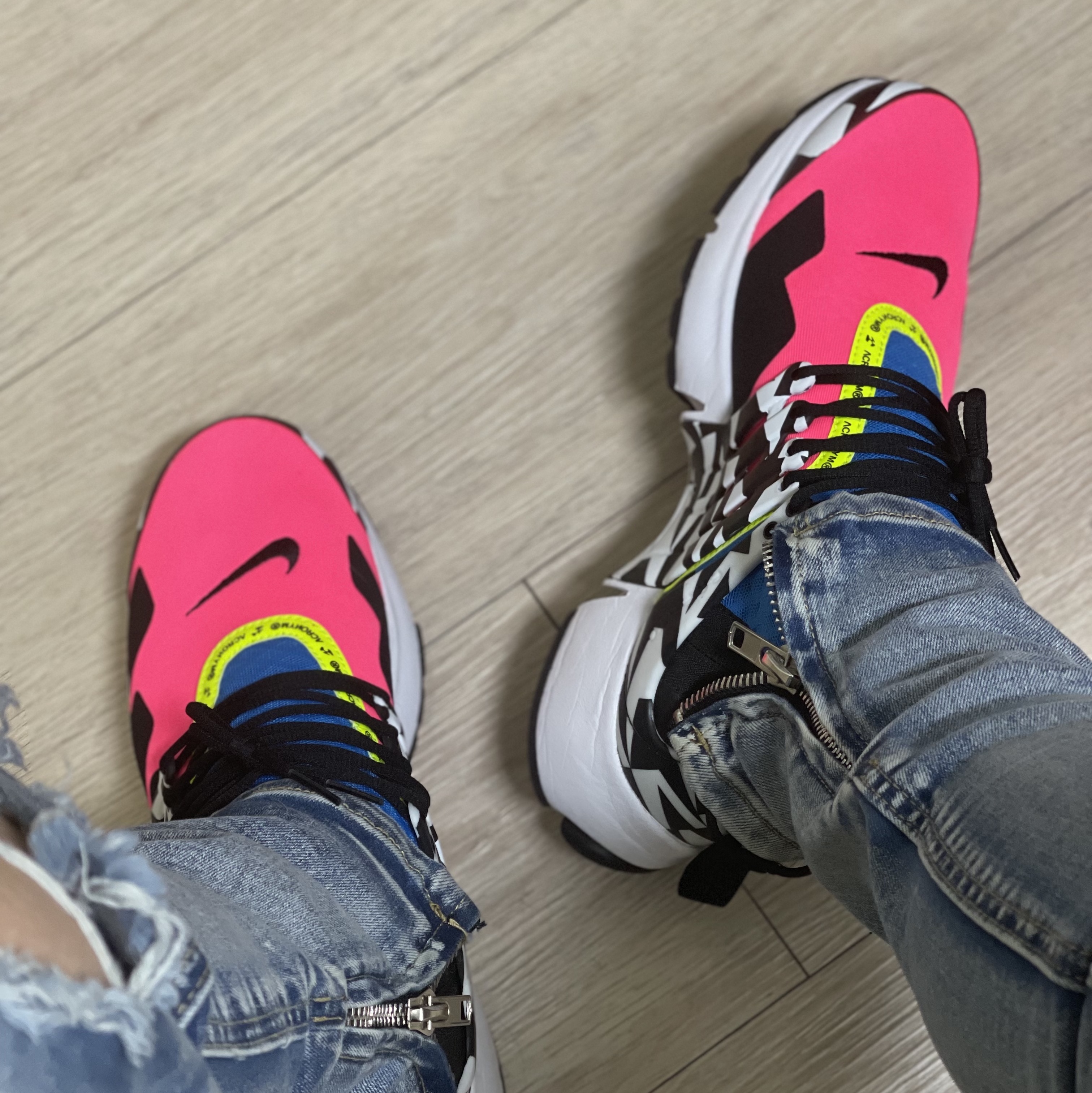 Nike x Acronym Air Presto Mid Racer Pink 착용 스타일
