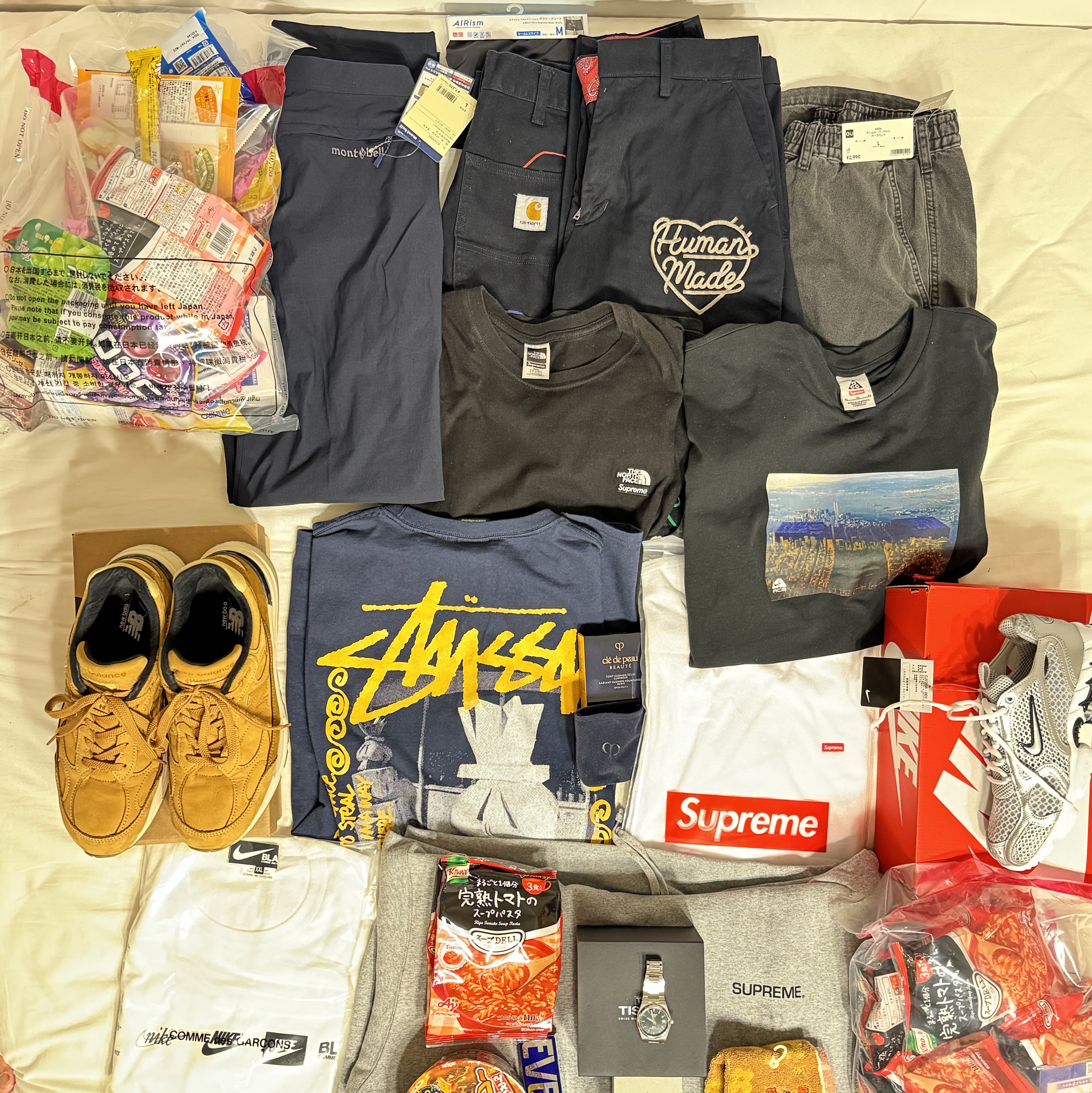 Tissot PRX Powermatic 80 35mm Steel Green, Supreme Small Box LS T-Shirt White - 24SS 착용 스타일