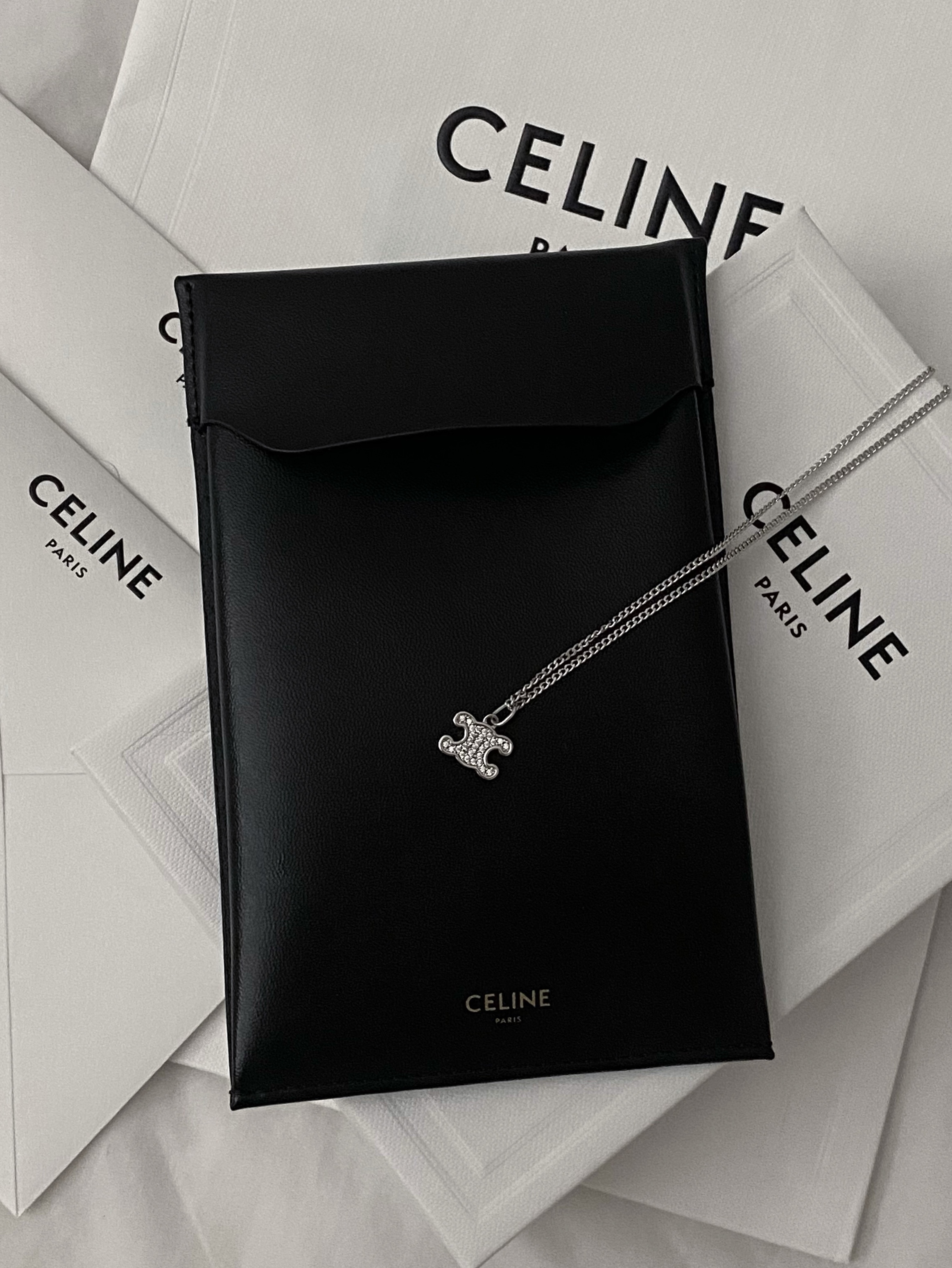 (W) Celine Triomphe Rhinestone Necklace in Brass with Rhodium Finish and Crystals Silver 착용 스타일 - 1