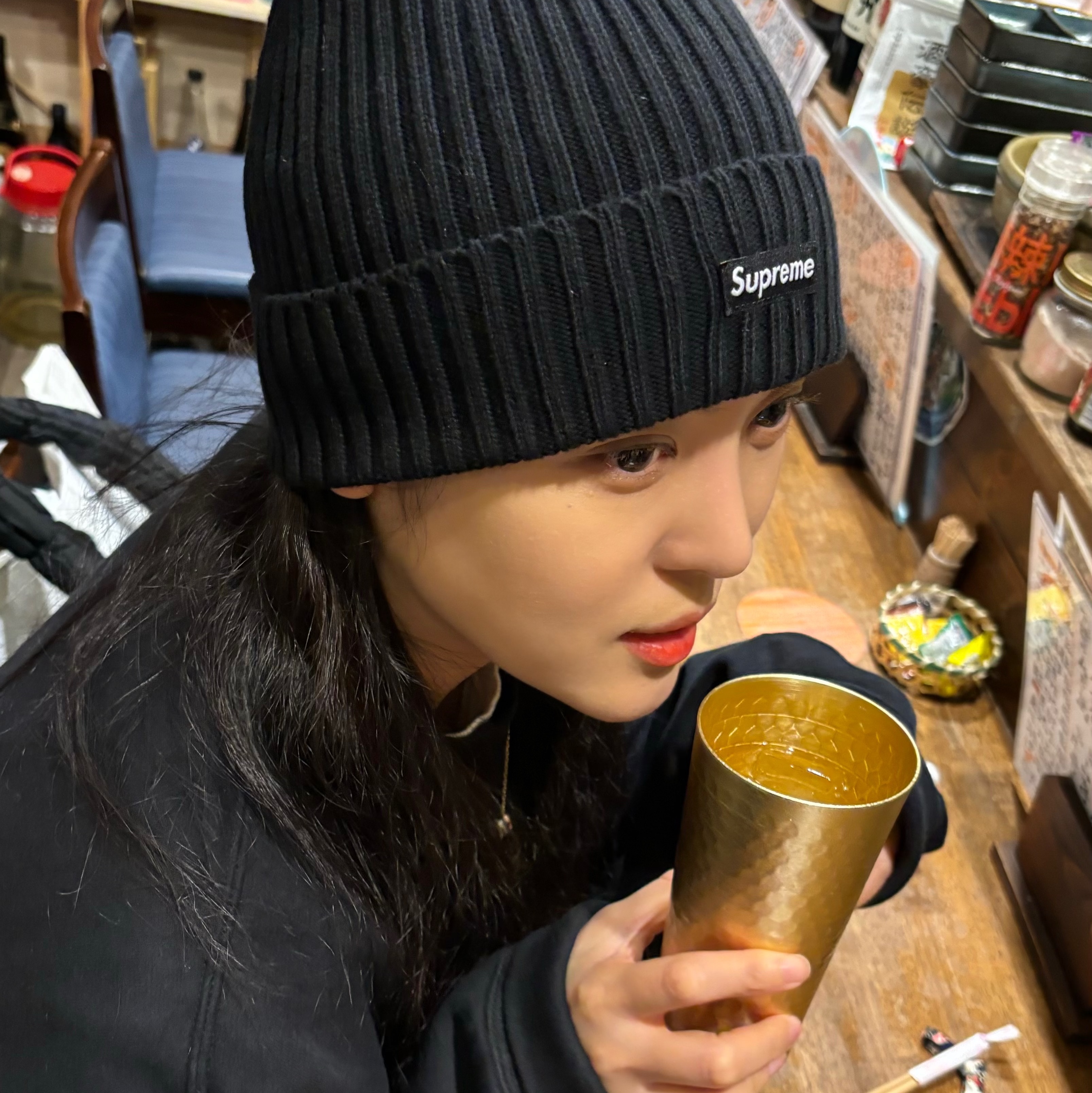 Supreme Overdyed Beanie Black 착용 스타일
