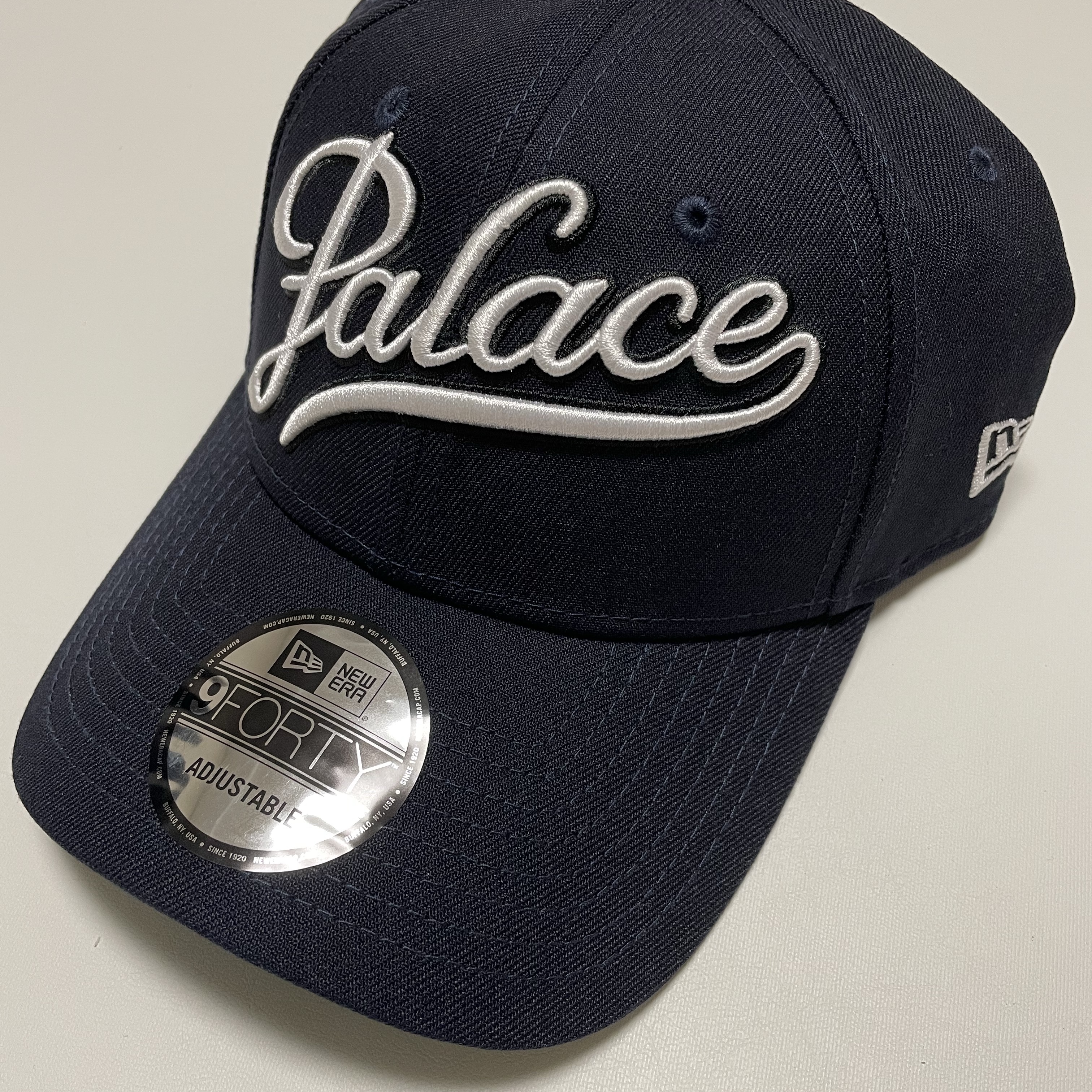 Palace New Era 9Forty Navy - 24SS 착용 스타일 - 1