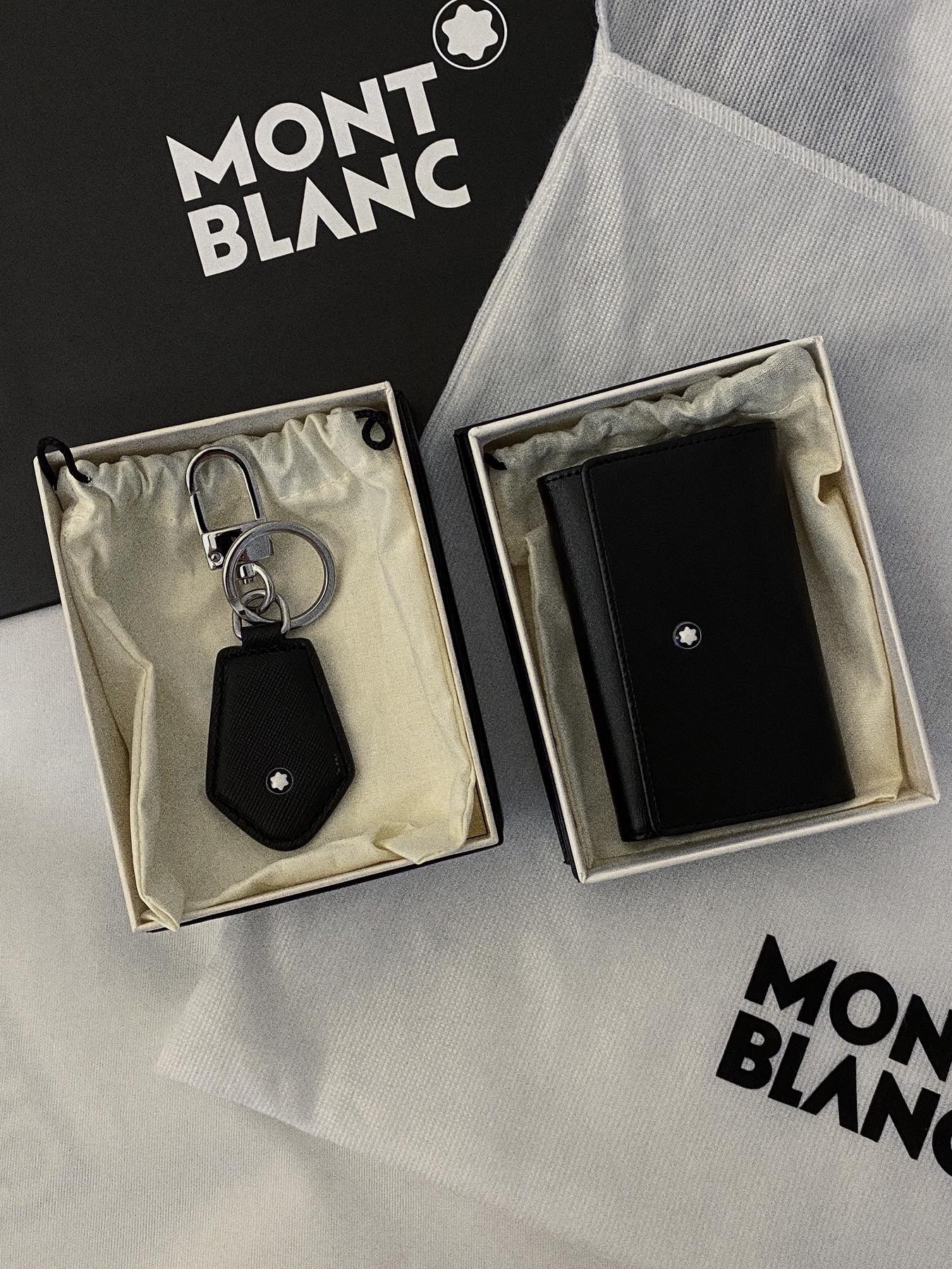 Montblanc Meisterstuck Key Case Black, Montblanc Meisterstuck 6cc Money Clip Wallet Black 착용 스타일 - 5