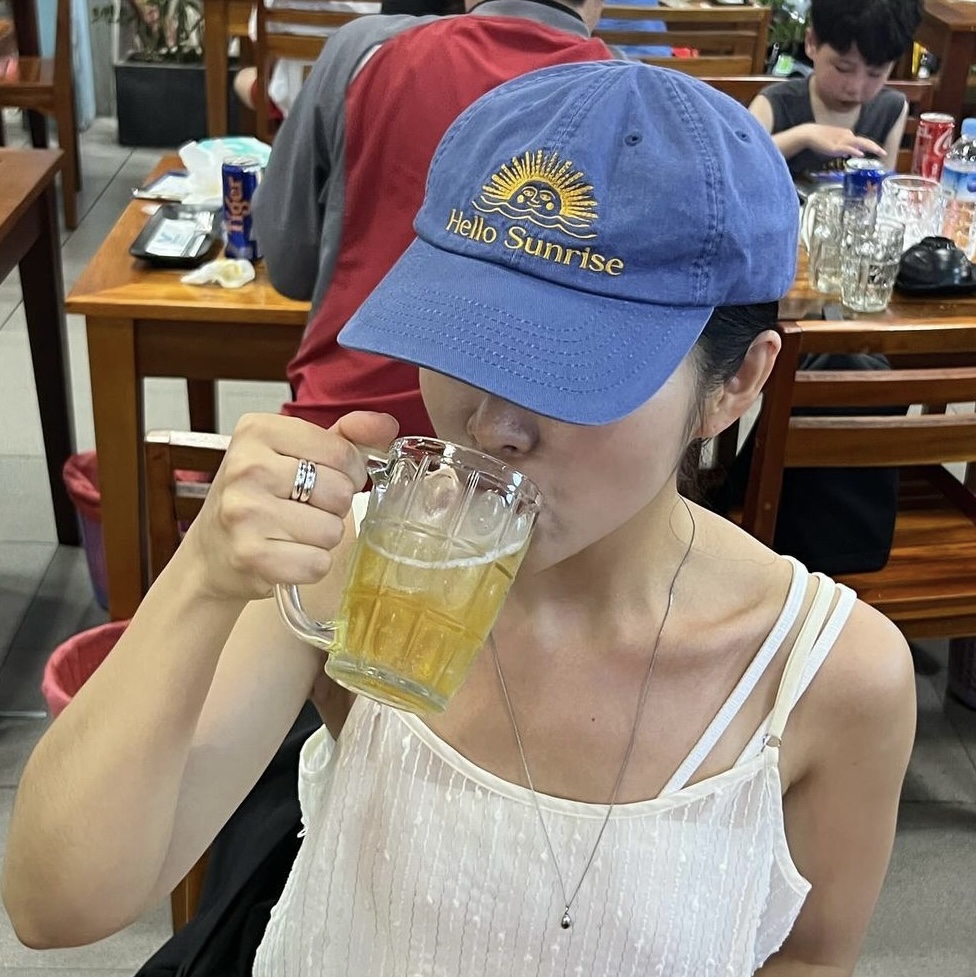 Hello Sunrise Washed OG Logo 6panel Cap Ocean Blue 착용 스타일