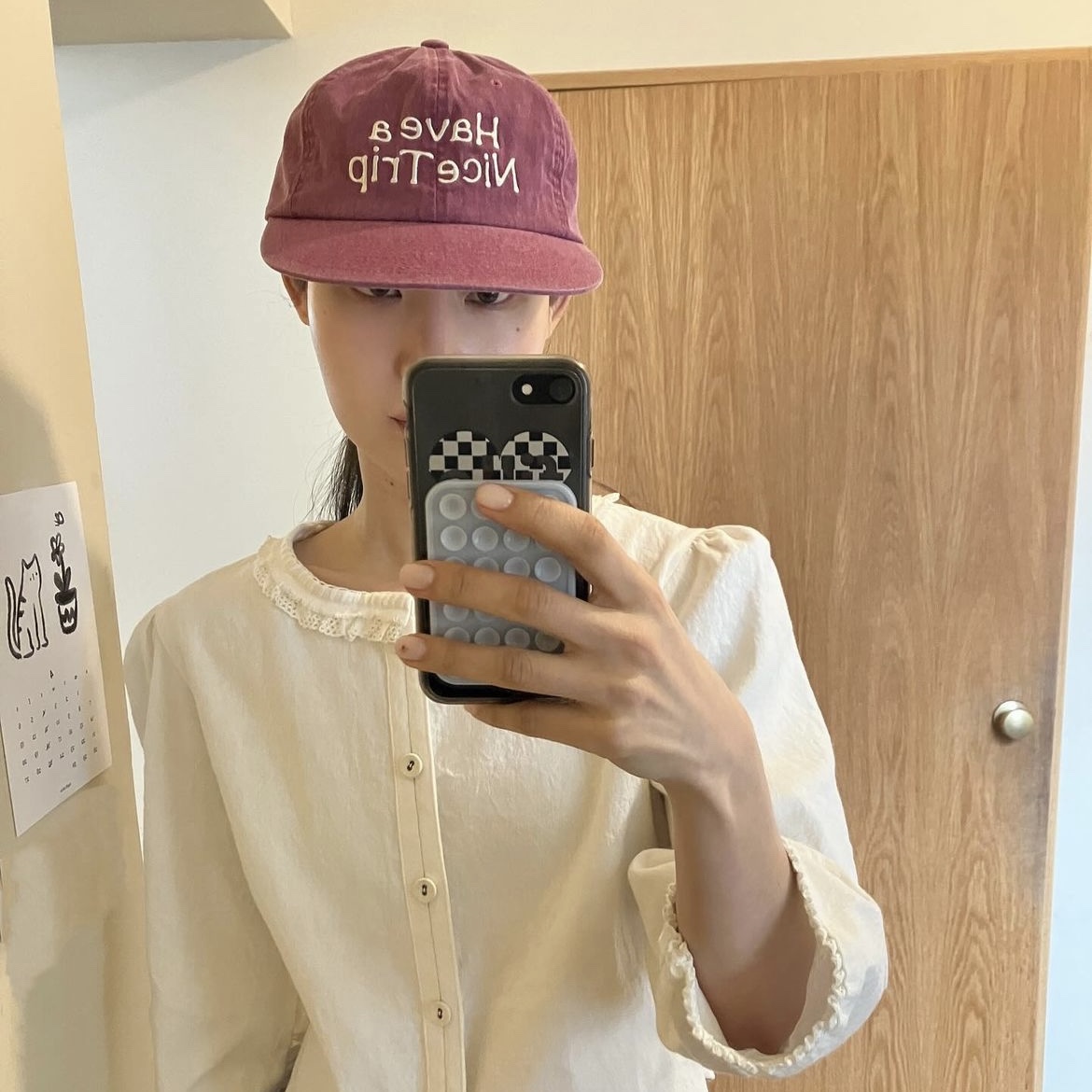 Hello Sunrise Have a Nice Trip Logo 6Panel Cap Burgundy, Hello Sunrise Have a Nice Trip Logo 6Panel Cap Mustard 착용 스타일