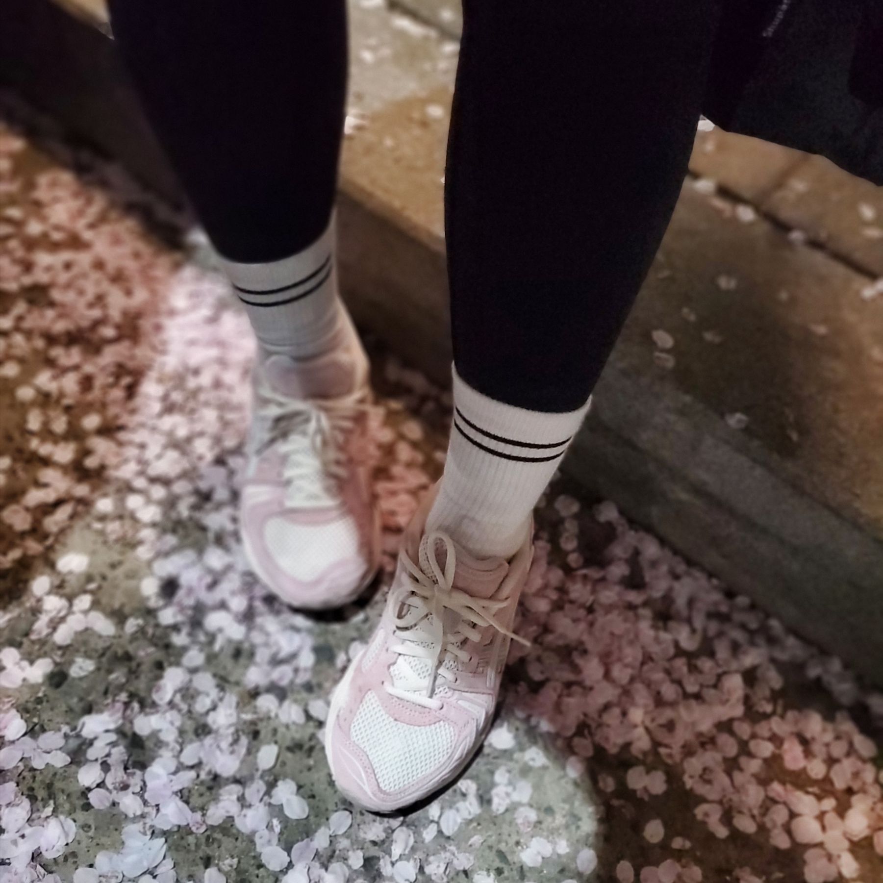 (W) Asics Gel-Kayano 14 Cream Pink Salt 착용 스타일 - 2