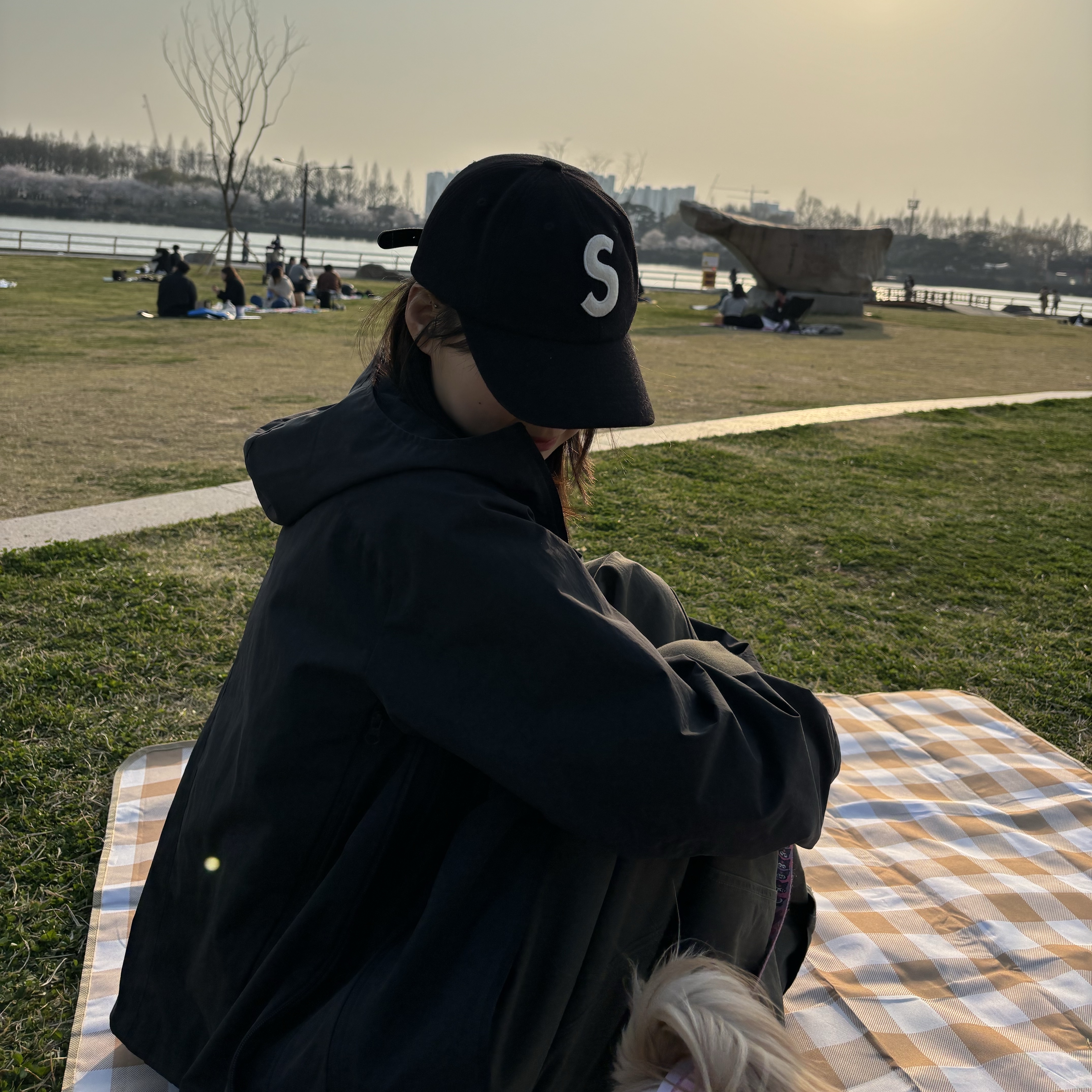 Sansan Gear Zipper Jacket Black - 22FW, Supreme Boiled Wool S Logo 6-Panel Black - 22FW 착용 스타일 - 4