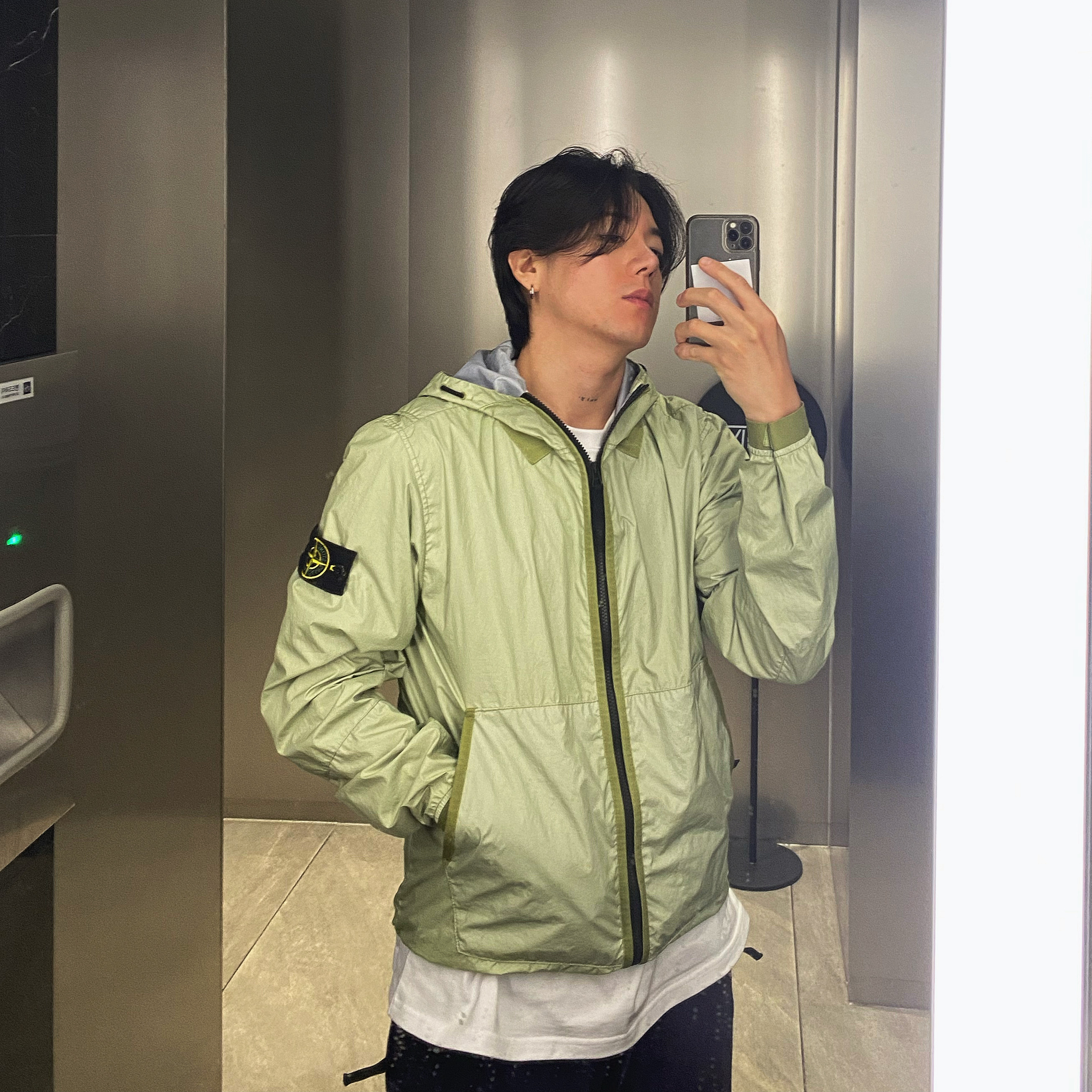 Stone Island 40723 Membrana 3L TC Hooded Jacket Sage Green - 23SS 착용 스타일
