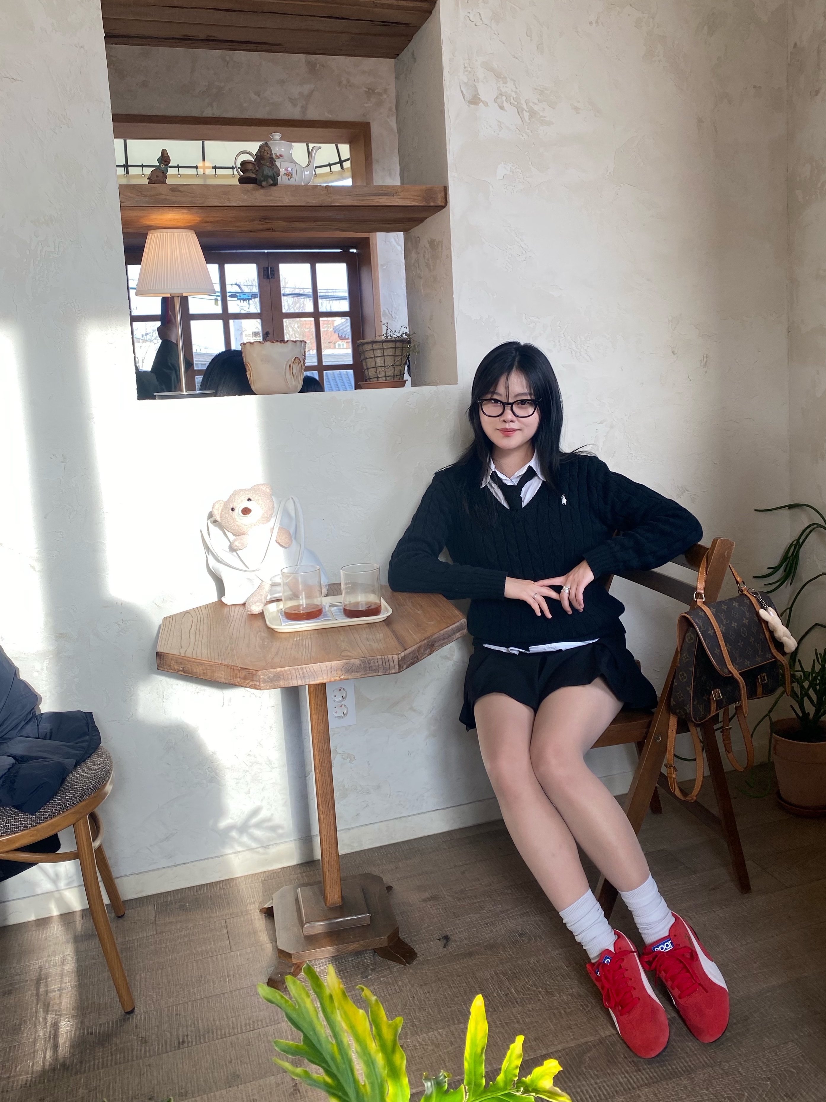 [30%적립] Polo Ralph Lauren Women Cable Knit Cotton V-Neck Sweater Hunter Navy, Puma Speedcat OG Sparco Ribbon Red White 착용 스타일
