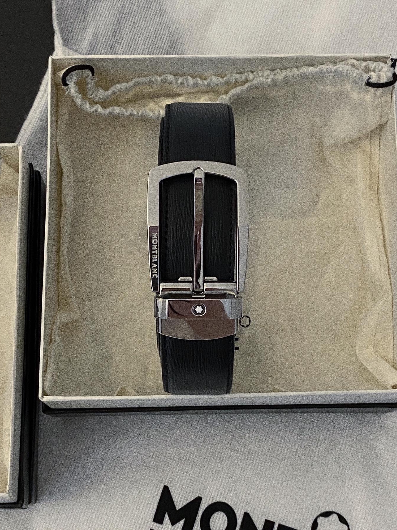 Montblanc Meisterstuck Key Case Black, Montblanc Meisterstuck 6cc Money Clip Wallet Black 착용 스타일 - 7