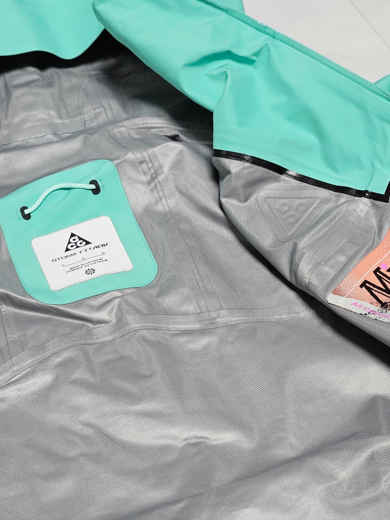 Nike ACG Storm-Fit ADV Gore-Tex Misery Ridge Jacket Light Menta - Asia 착용 스타일 - 5
