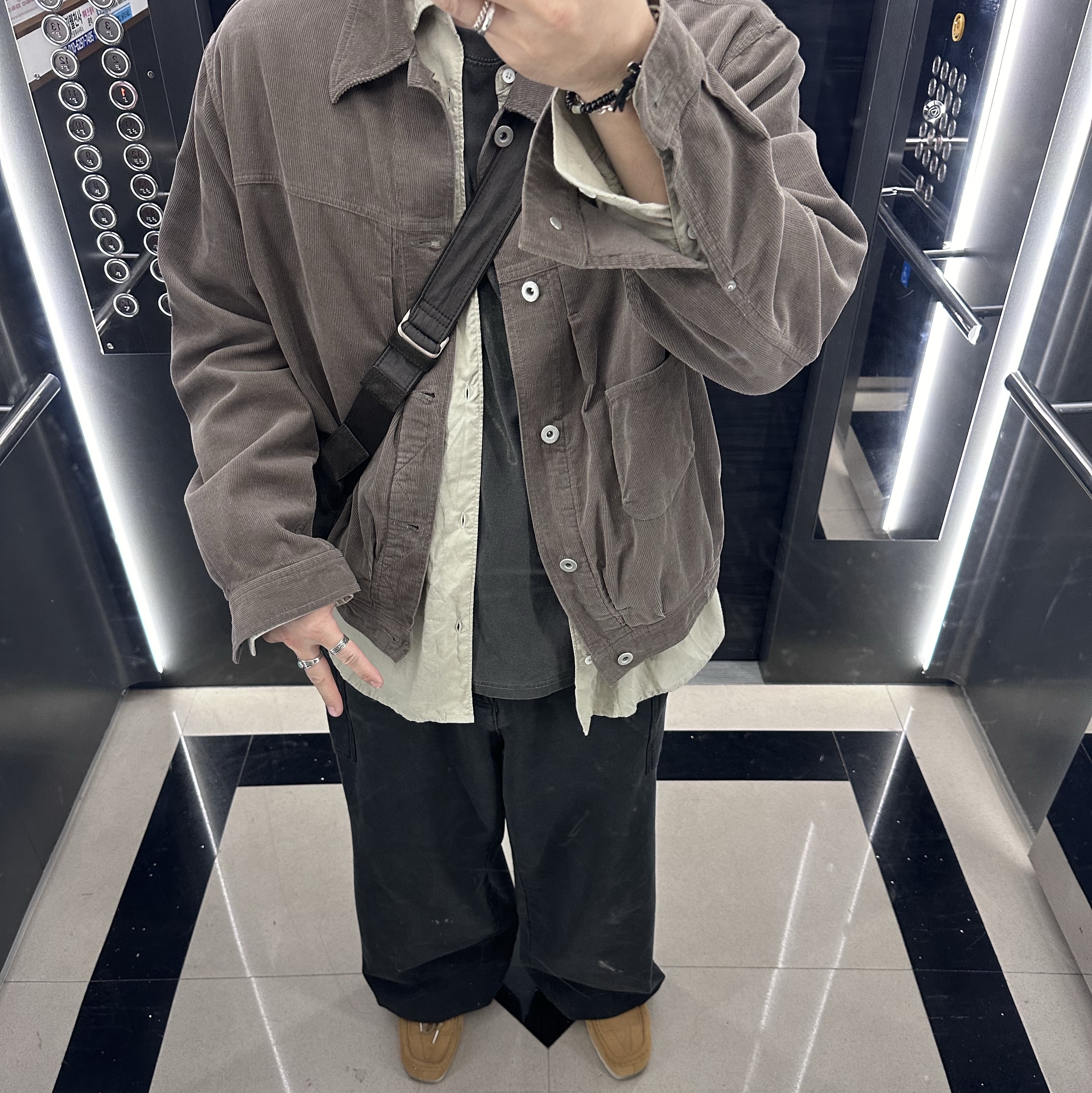 Polyteru 1011 Side Cargo Sweatpants Washed Green - 24SS 착용 스타일
