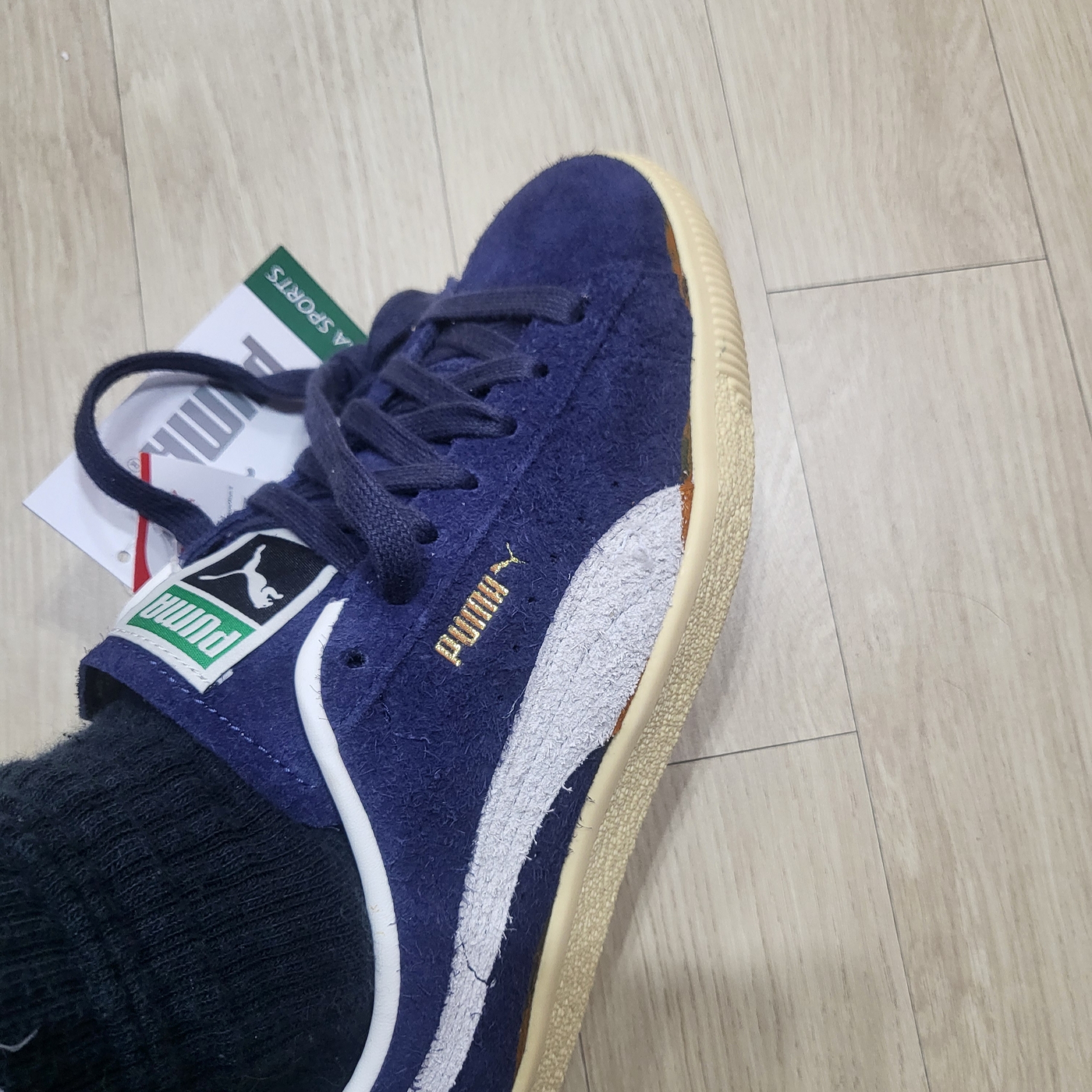 Puma Suede VTG The Neverworn II Navy 착용 스타일 - 3