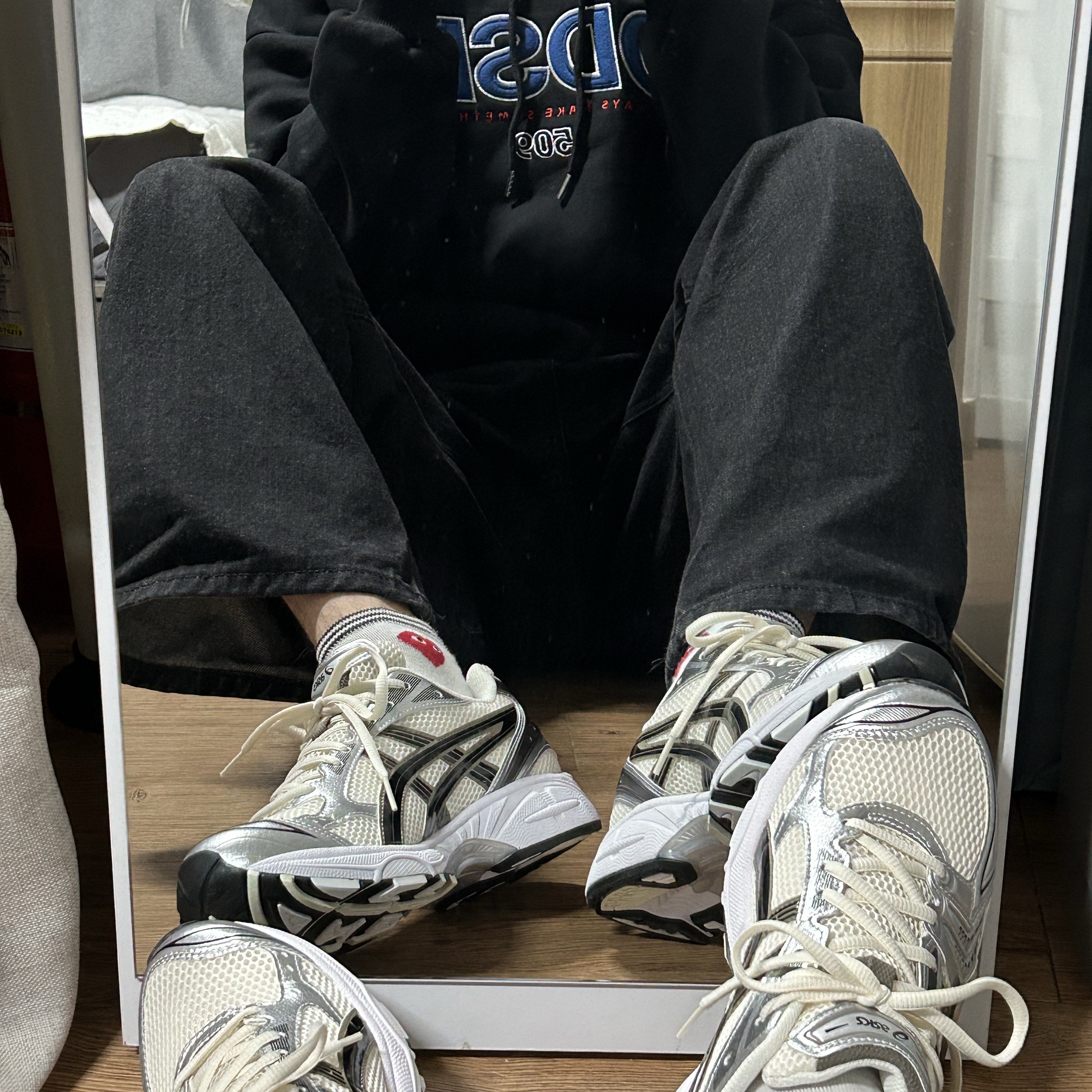Asics Gel-Kayano 14 Cream Black 착용 스타일