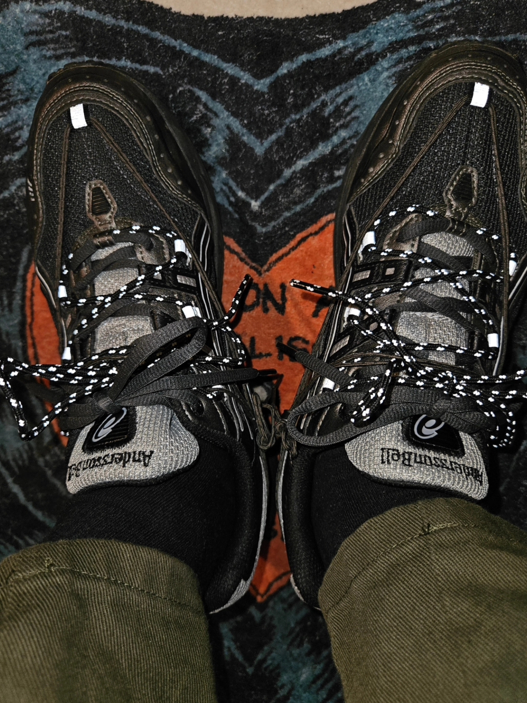 Asics x Andersson Bell Gel-1090 Black Silver 착용 스타일 - 2