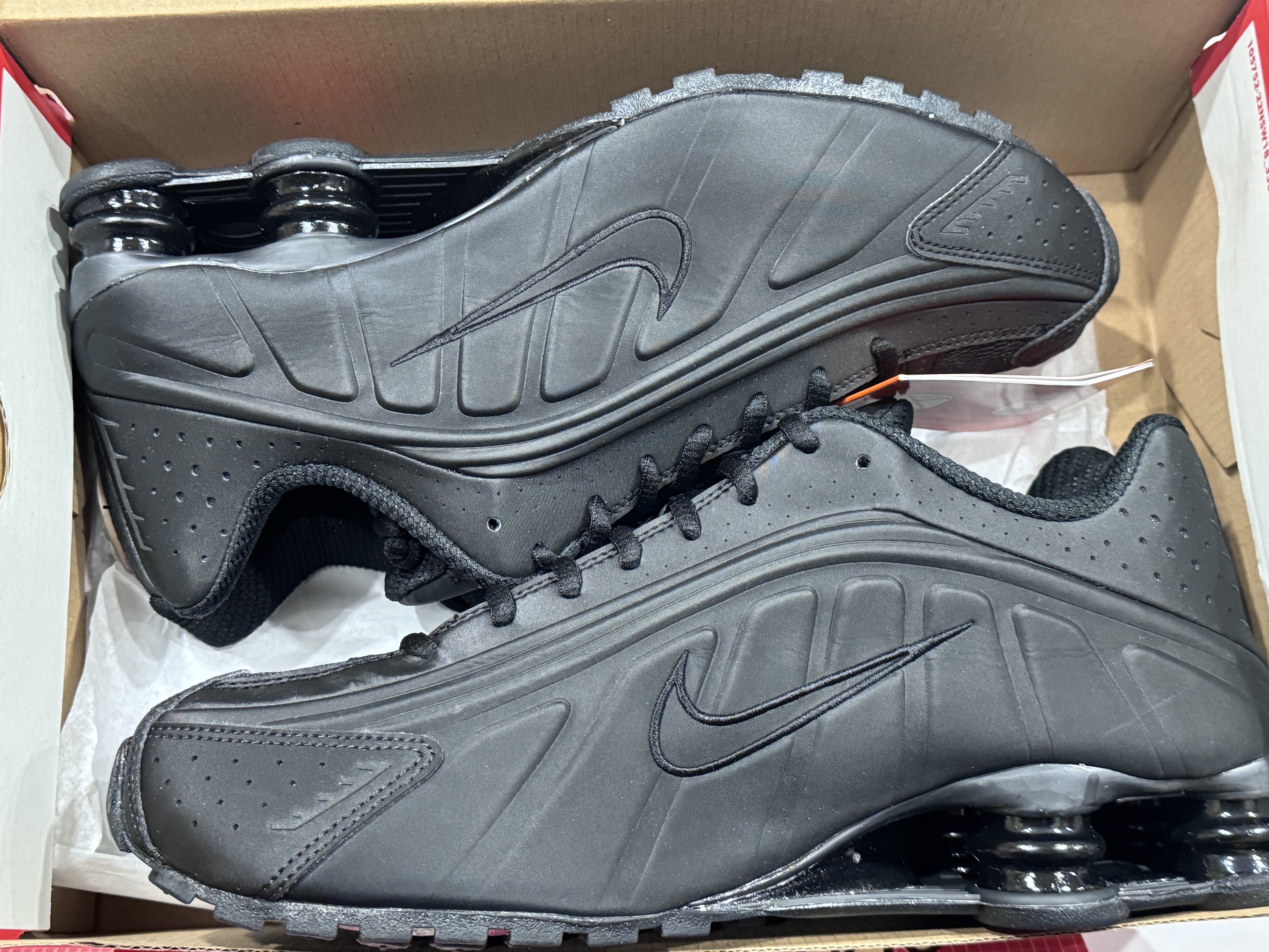 (W) Nike Shox R4 Black 착용 스타일 - 2