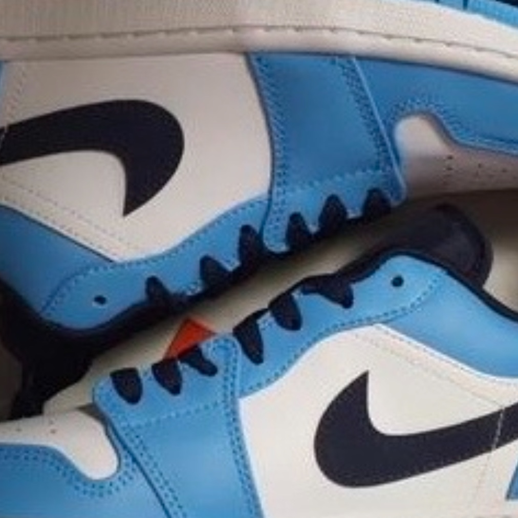 Jordan 1 Low Dark Powder Blue 착용 스타일