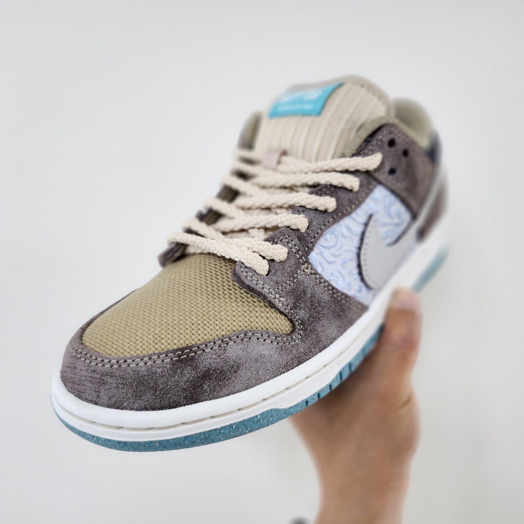 Nike SB Dunk Low Pro Big Money Saving 착용 스타일 - 1