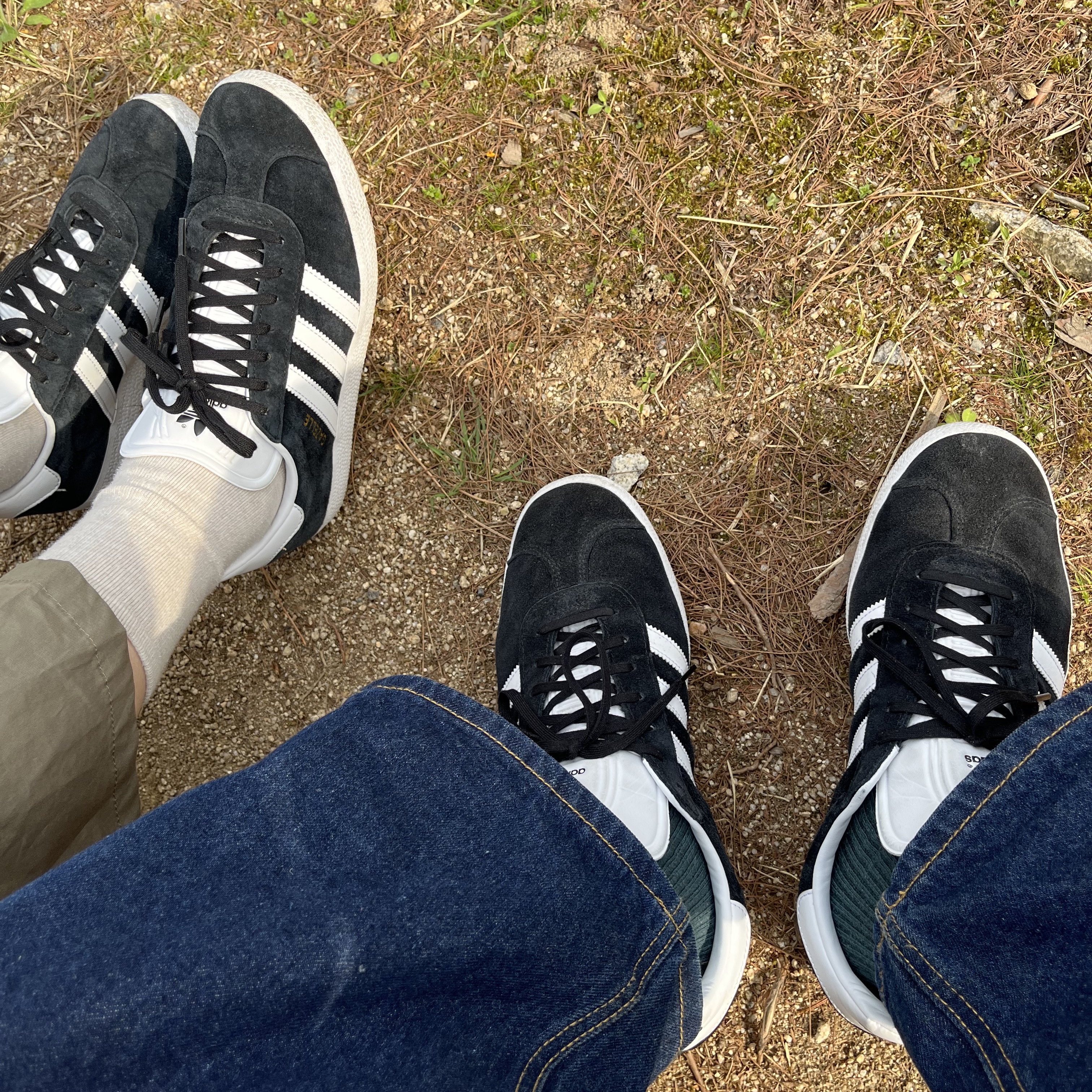 Adidas Gazelle Core Black White 착용 스타일