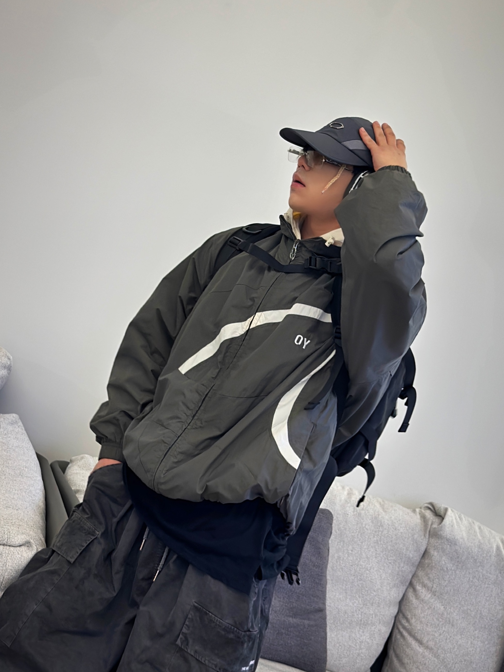 Apple AirPods Max Lightning Space Gray (Korean Ver.), Asics Gel-Venture 6 Carrier Grey 착용 스타일 - 6