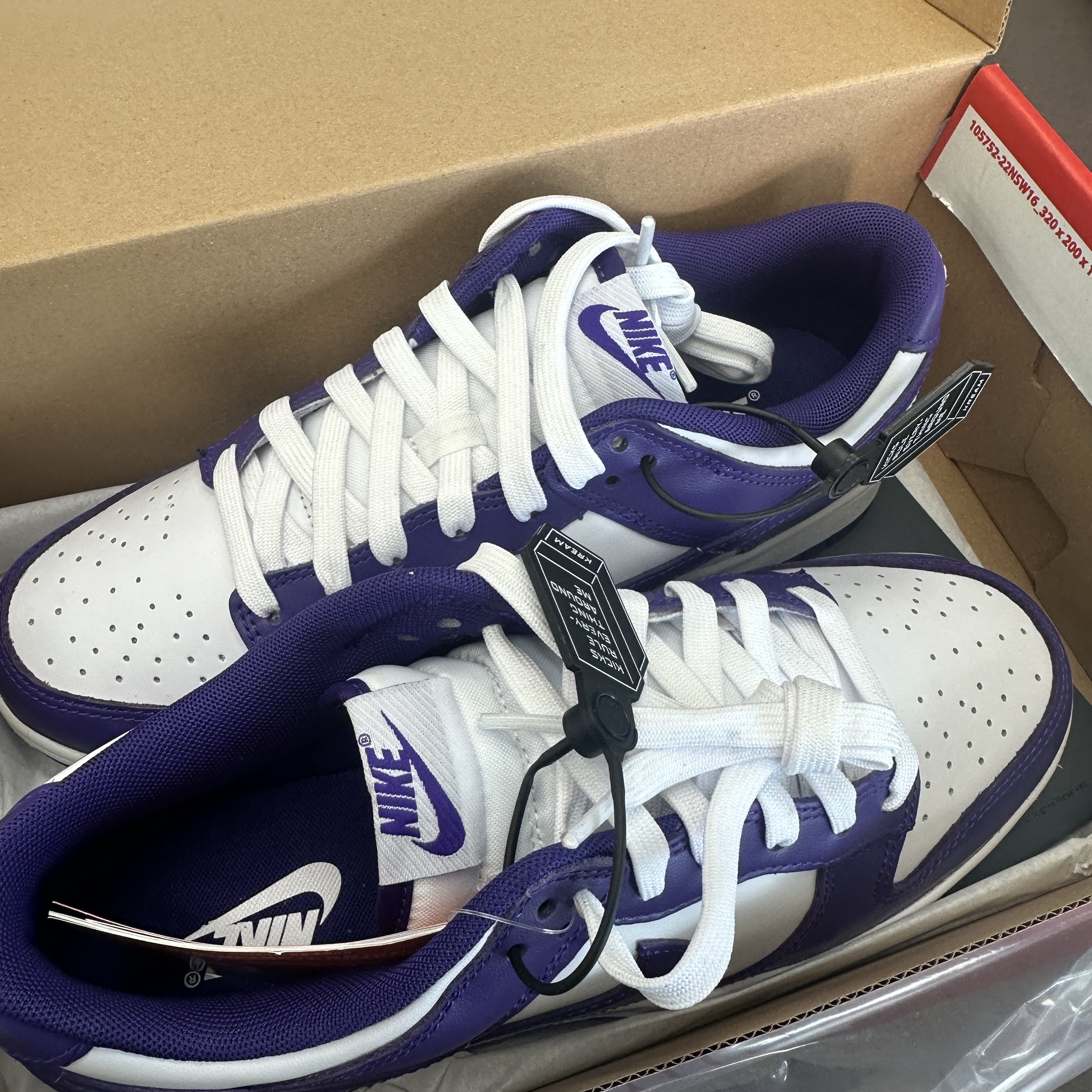 Nike Dunk Low Retro Championship Court Purple 착용 스타일 - 2