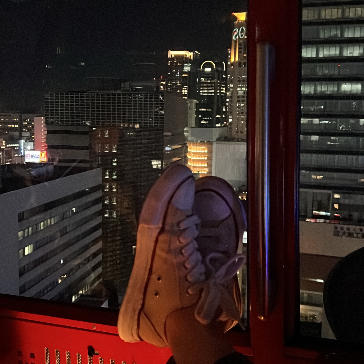 Apple AirPods Max Lightning Silver (Korean Ver.), Maison Mihara Yasuhiro Peterson OG Sole Canvas Low-top Sneakers Natural 착용 스타일 - 2