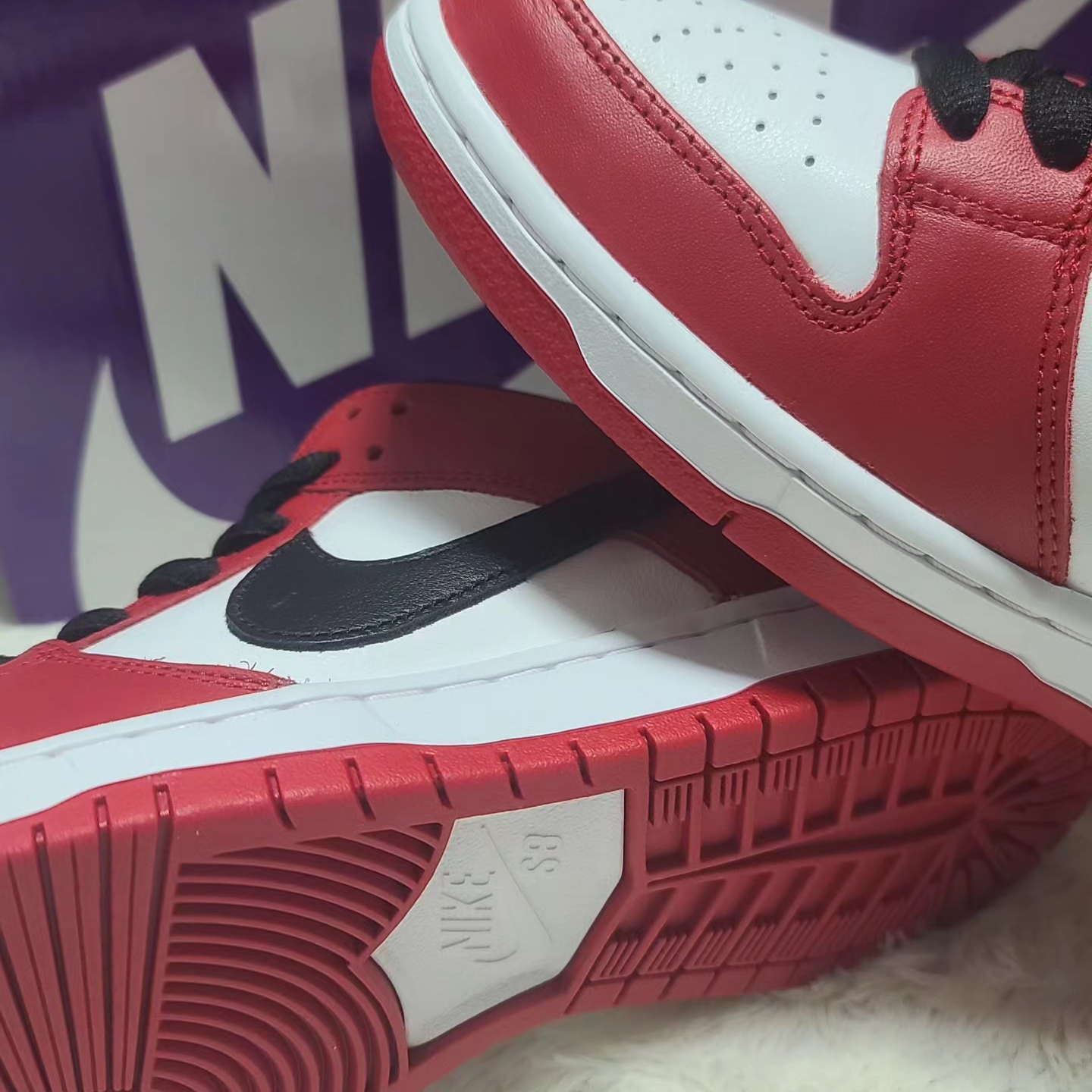 Nike SB Dunk Low Pro Chicago 착용 스타일 - 2