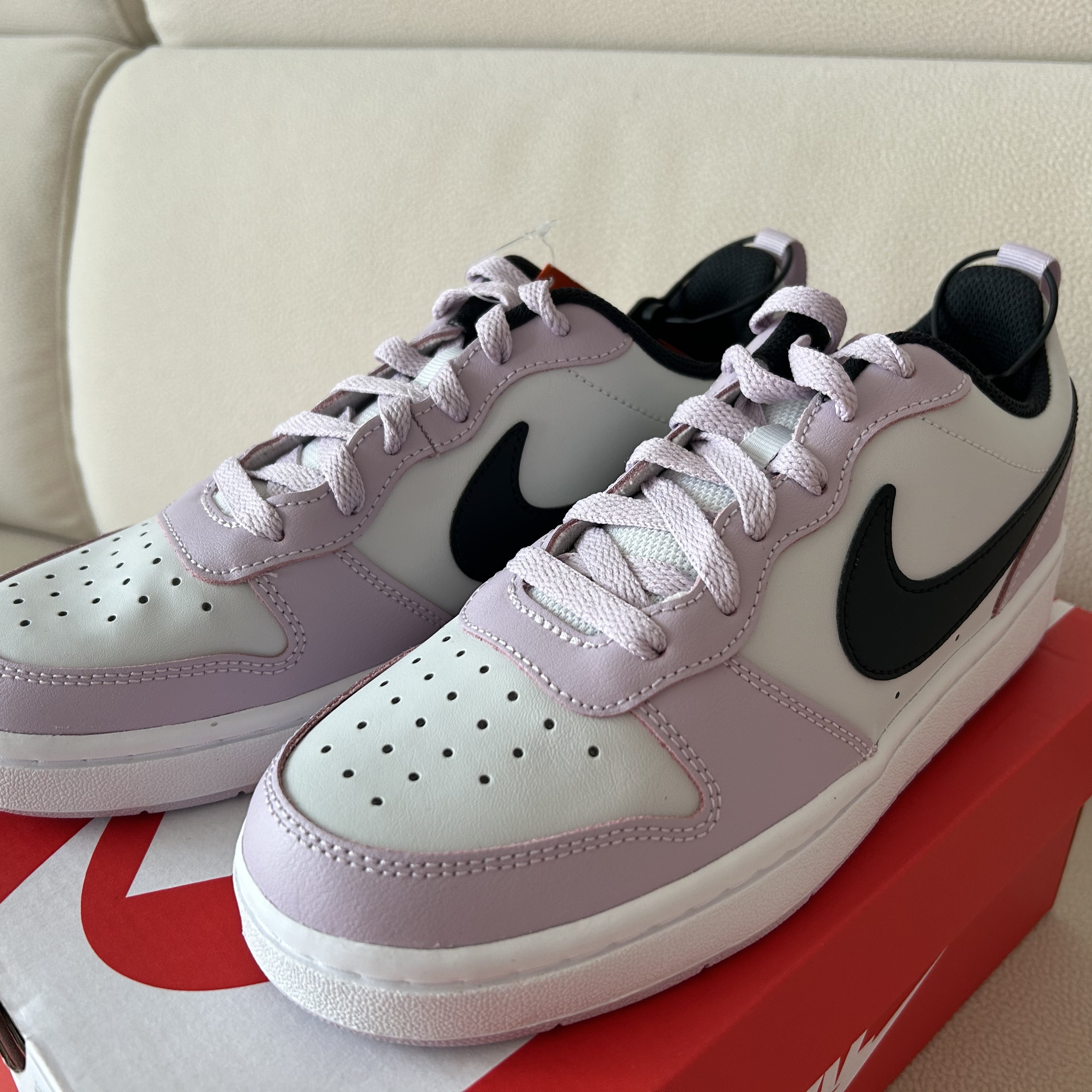 (GS) Nike Court Borough 2 Photon Dust Off Noir 착용 스타일