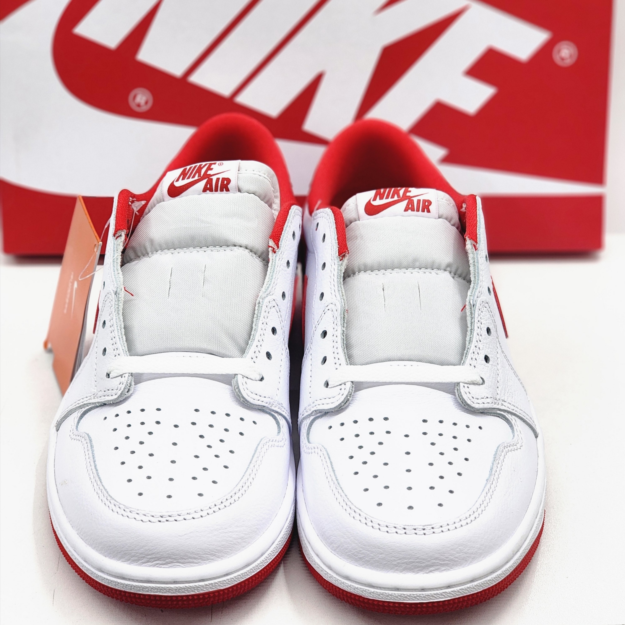Jordan 1 Retro Low OG University Red 착용 스타일 - 3