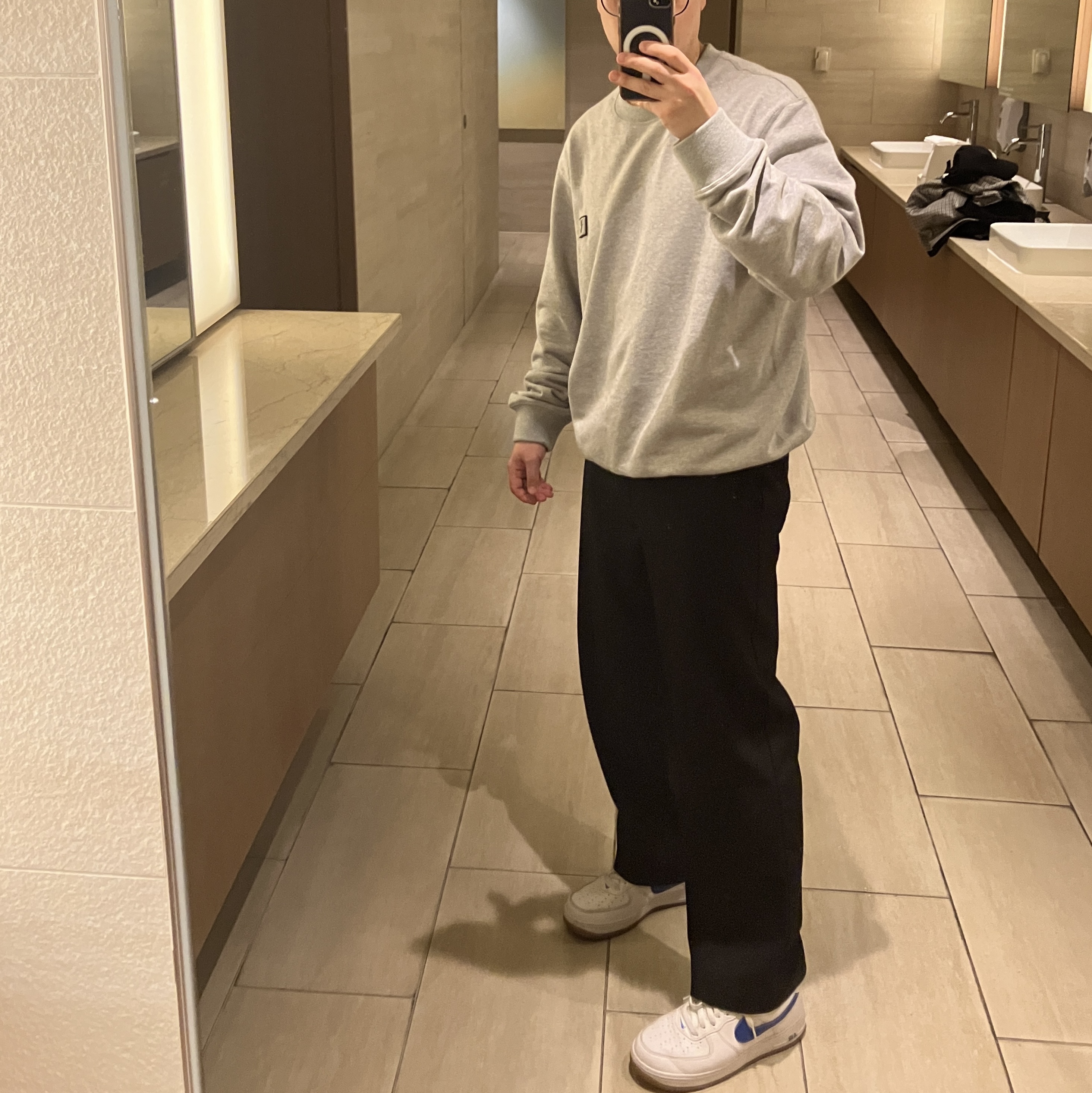 Wooyoungmi Back Logo Sweatshirt Grey - 23FW 착용 스타일 - 3