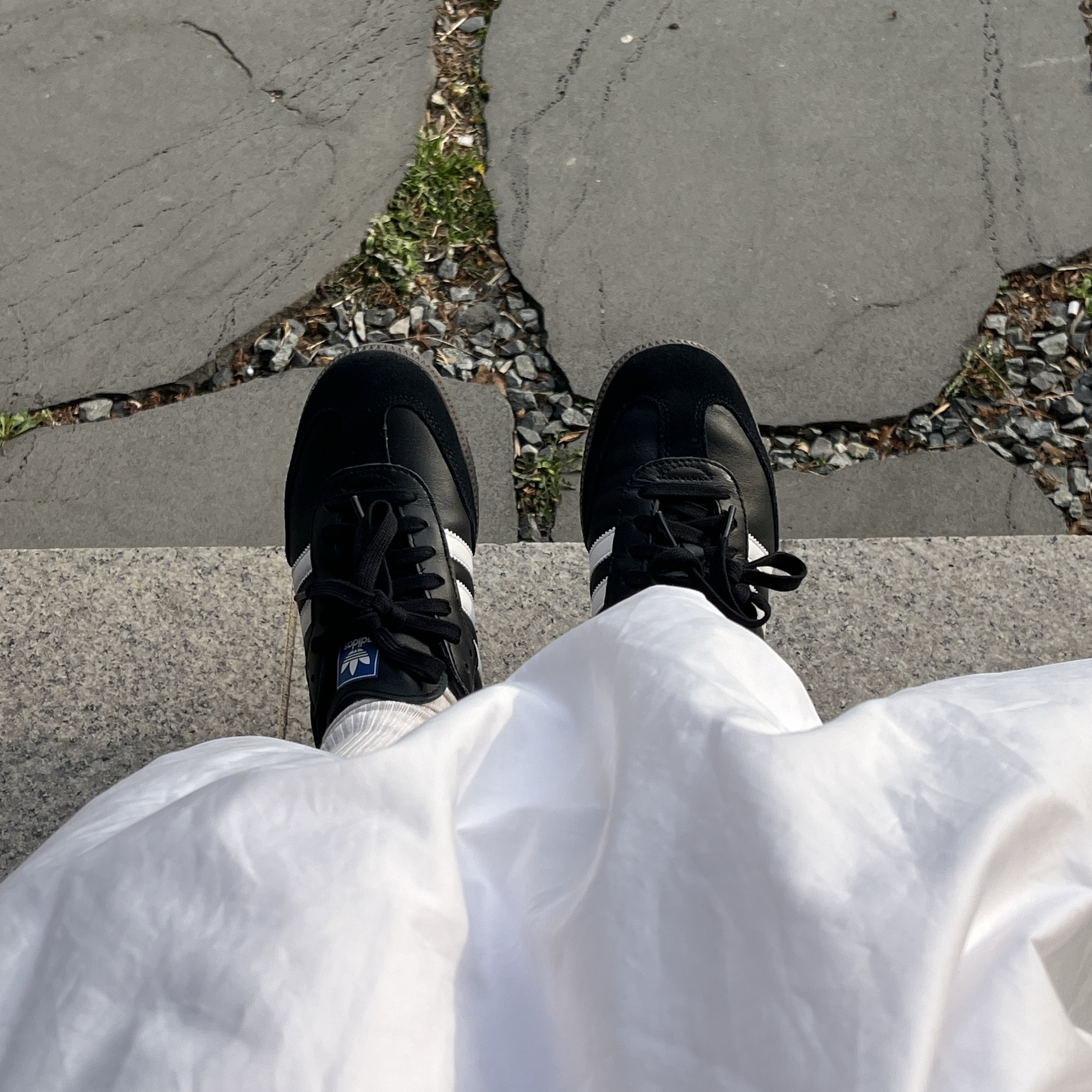 Adidas Samba OG Black White Gum 착용 스타일