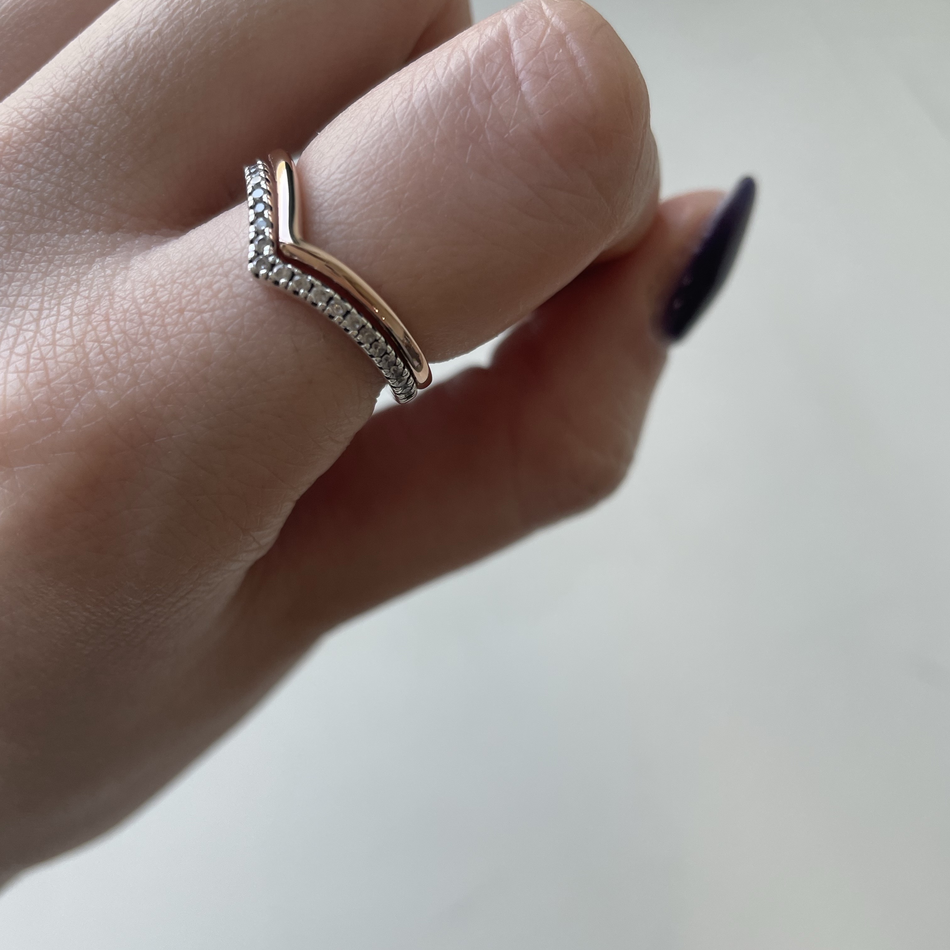 (W) Pandora Polished Wishbone Ring Rose Gold Plated 착용 스타일