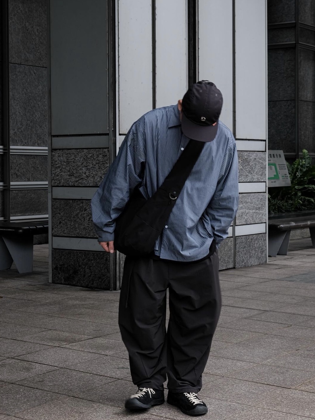 Tightbooth Balloon Pants Black 착용 스타일 - 4