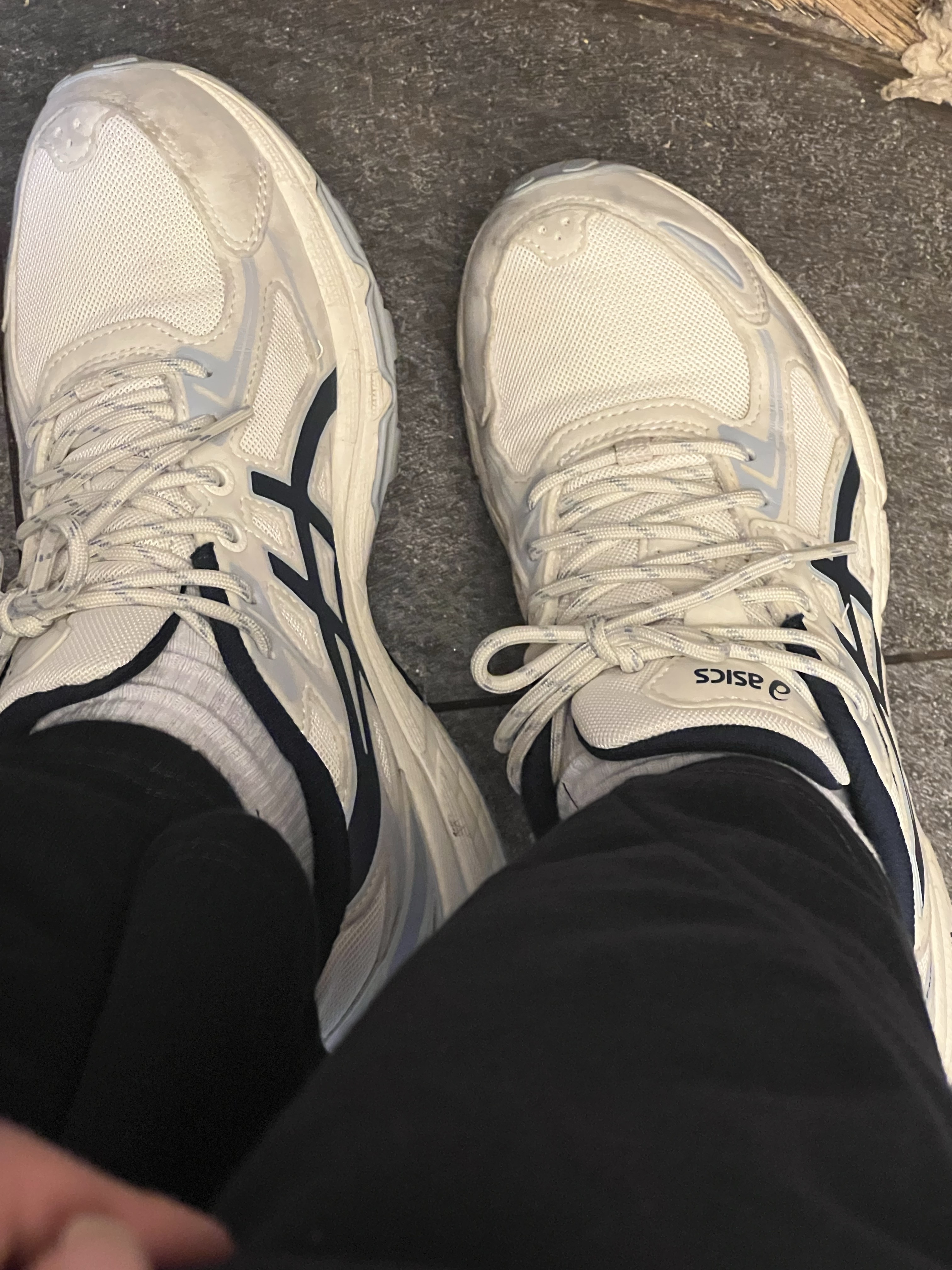Asics Gel-Venture 6 SPS Birch French Blue 착용 스타일