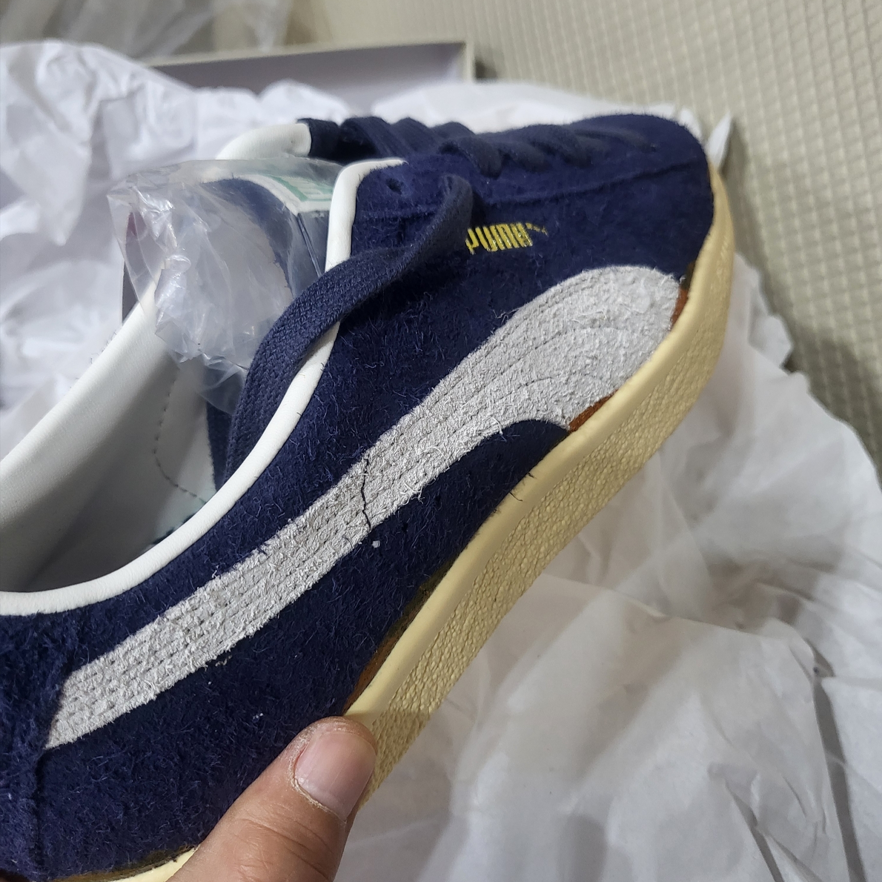 Puma Suede VTG The Neverworn II Navy 착용 스타일 - 1