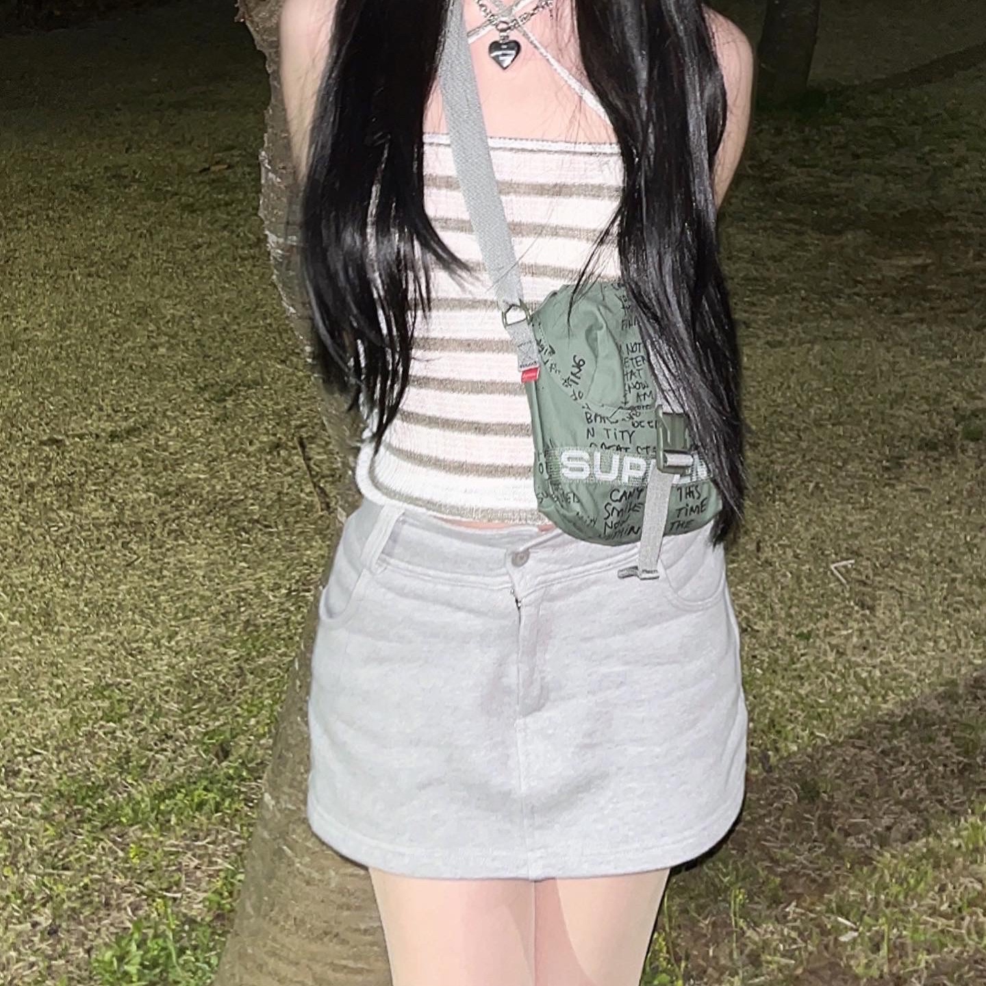 Supreme Field Side Bag Olive Gonz - 23SS, Adidas Adilette Clog White Black 착용 스타일 - 3