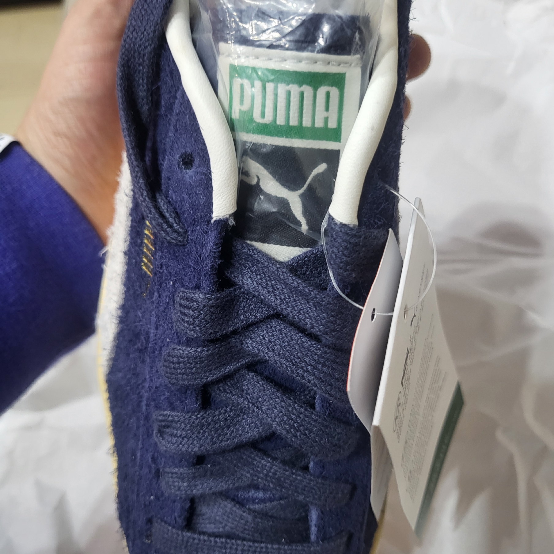 Puma Suede VTG The Neverworn II Navy 착용 스타일 - 5