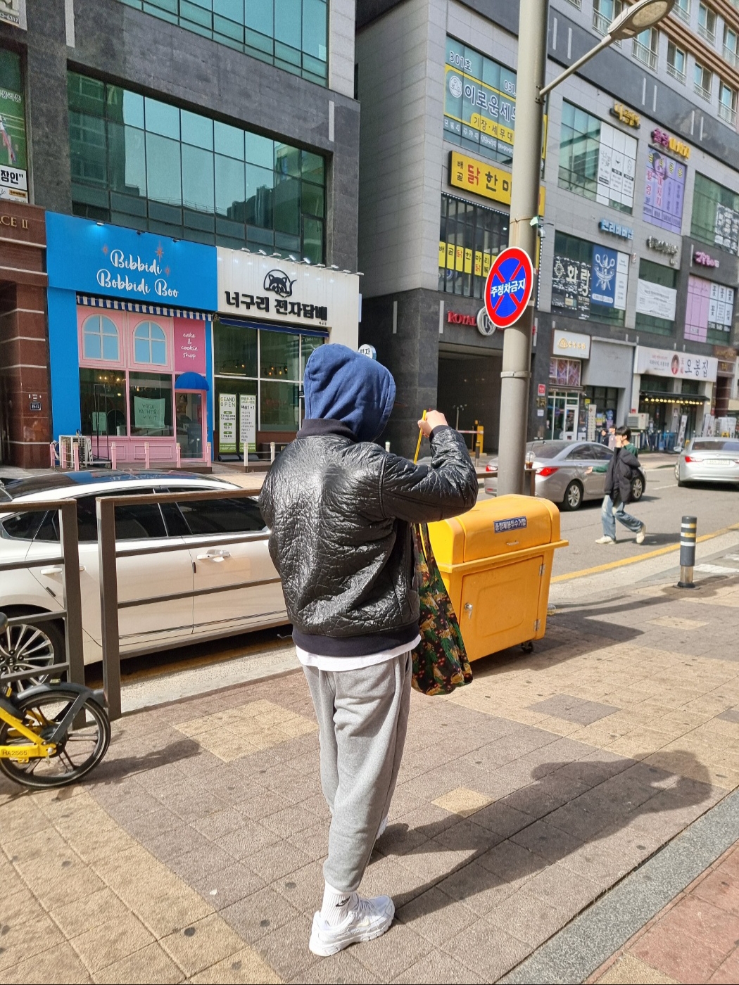 (W) Nike P-6000 Metallic Summit White, Jordan Essential Fleece Pants Carbon Heather - Asia 착용 스타일