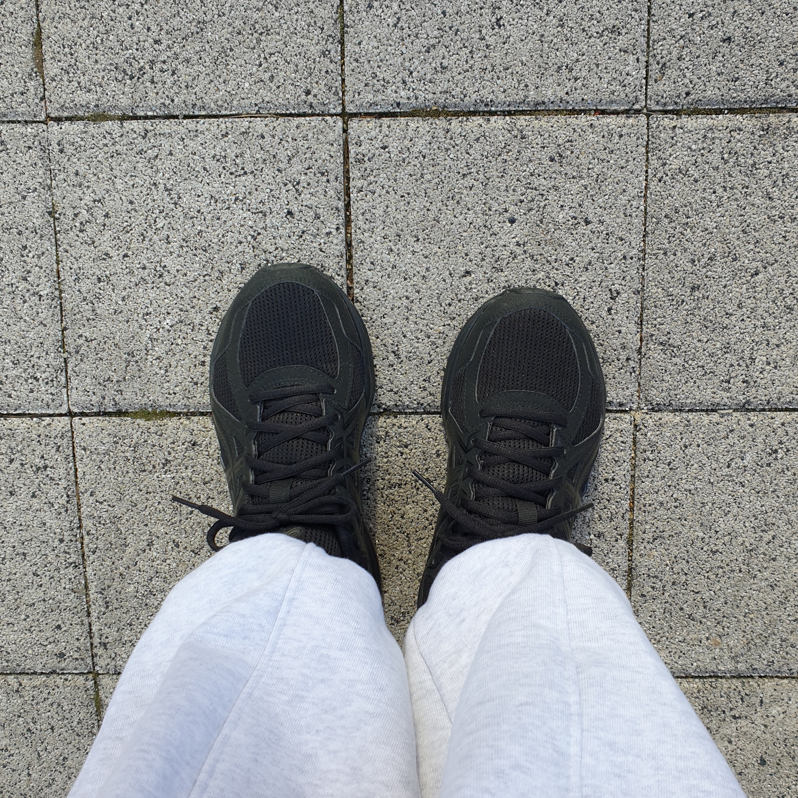 Asics Jog 100 2 Black 착용 스타일