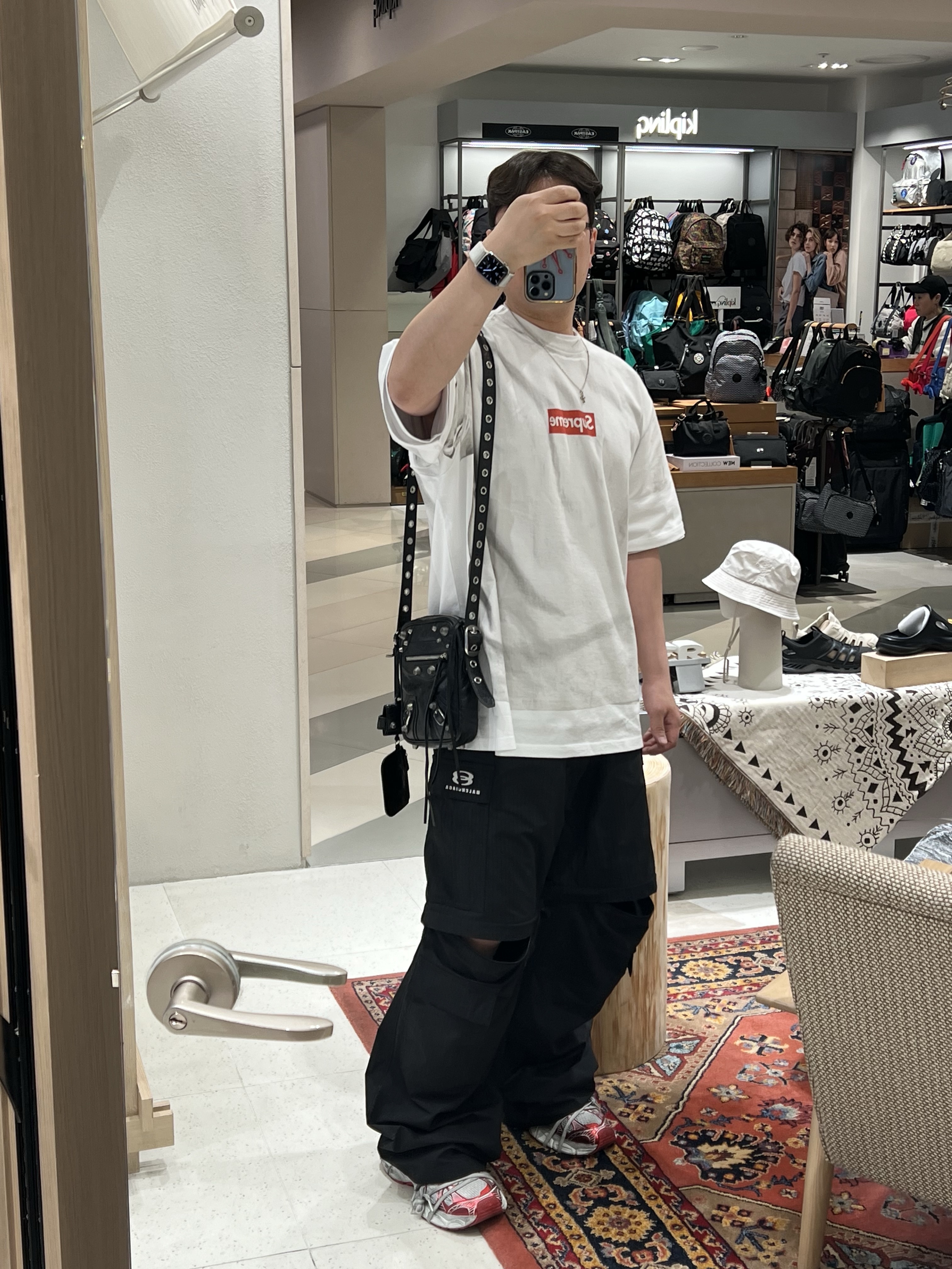 Supreme x MM6 Maison Margiela Box Logo T-Shirt White - 24SS, Balenciaga 3XL Sneakers White Red 착용 스타일