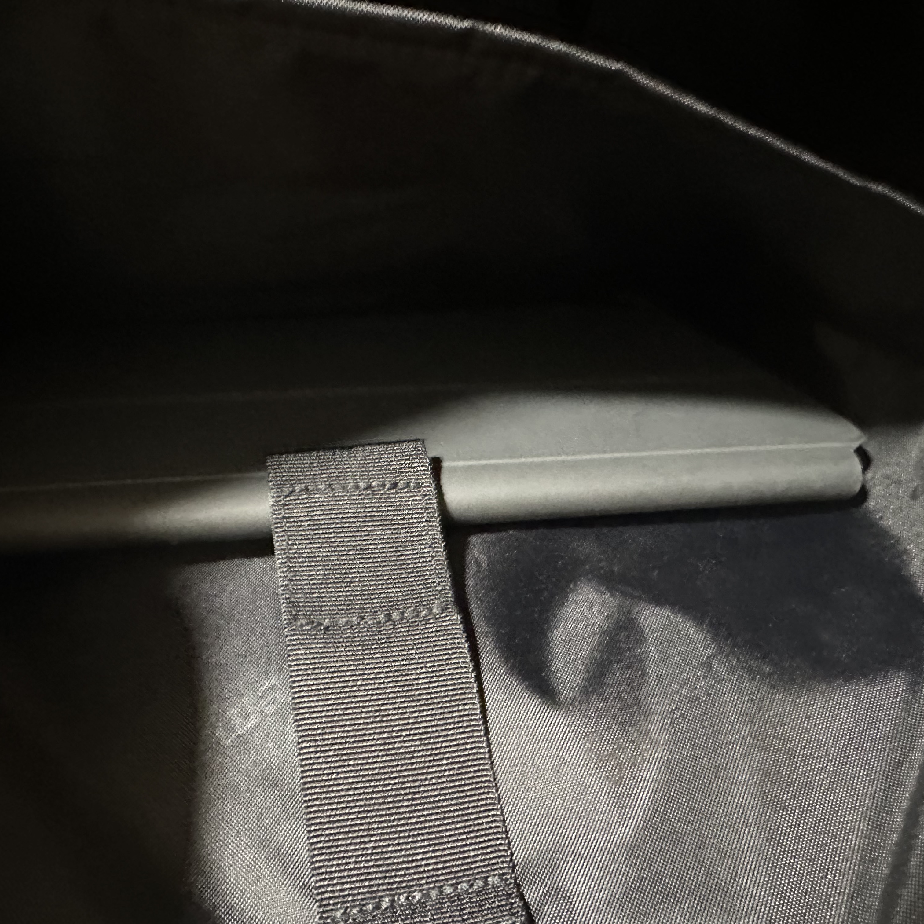 Supreme Tote Bag Black - 24SS 착용 스타일 - 1