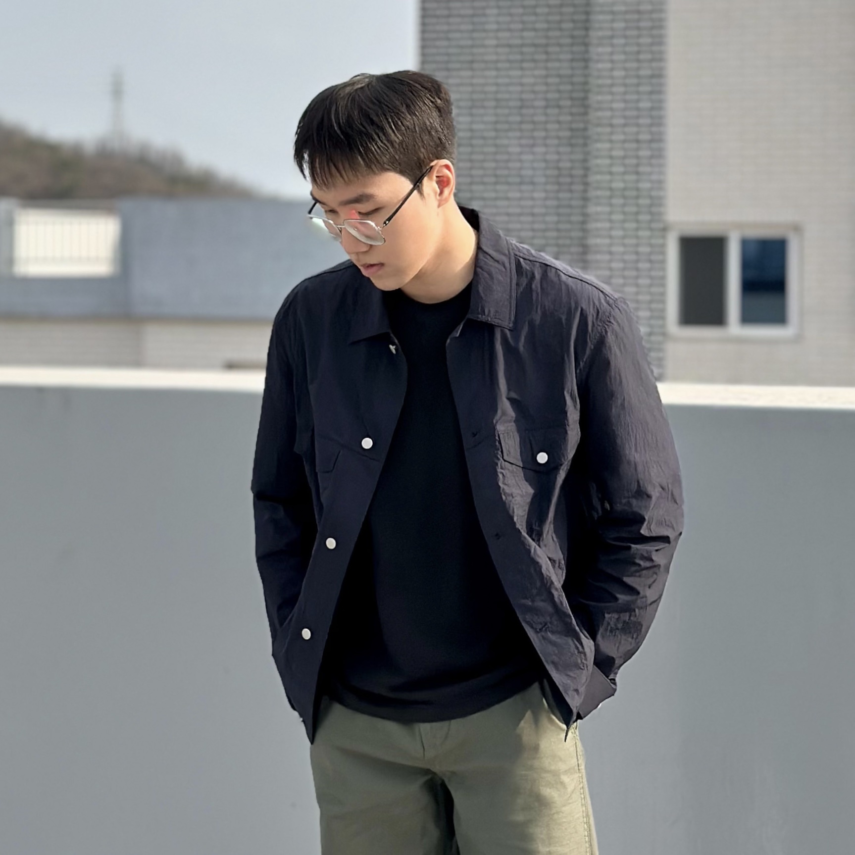 Pottery Nylon Trucker Jacket Navy, New Balance 574 Grey 착용 스타일 - 1