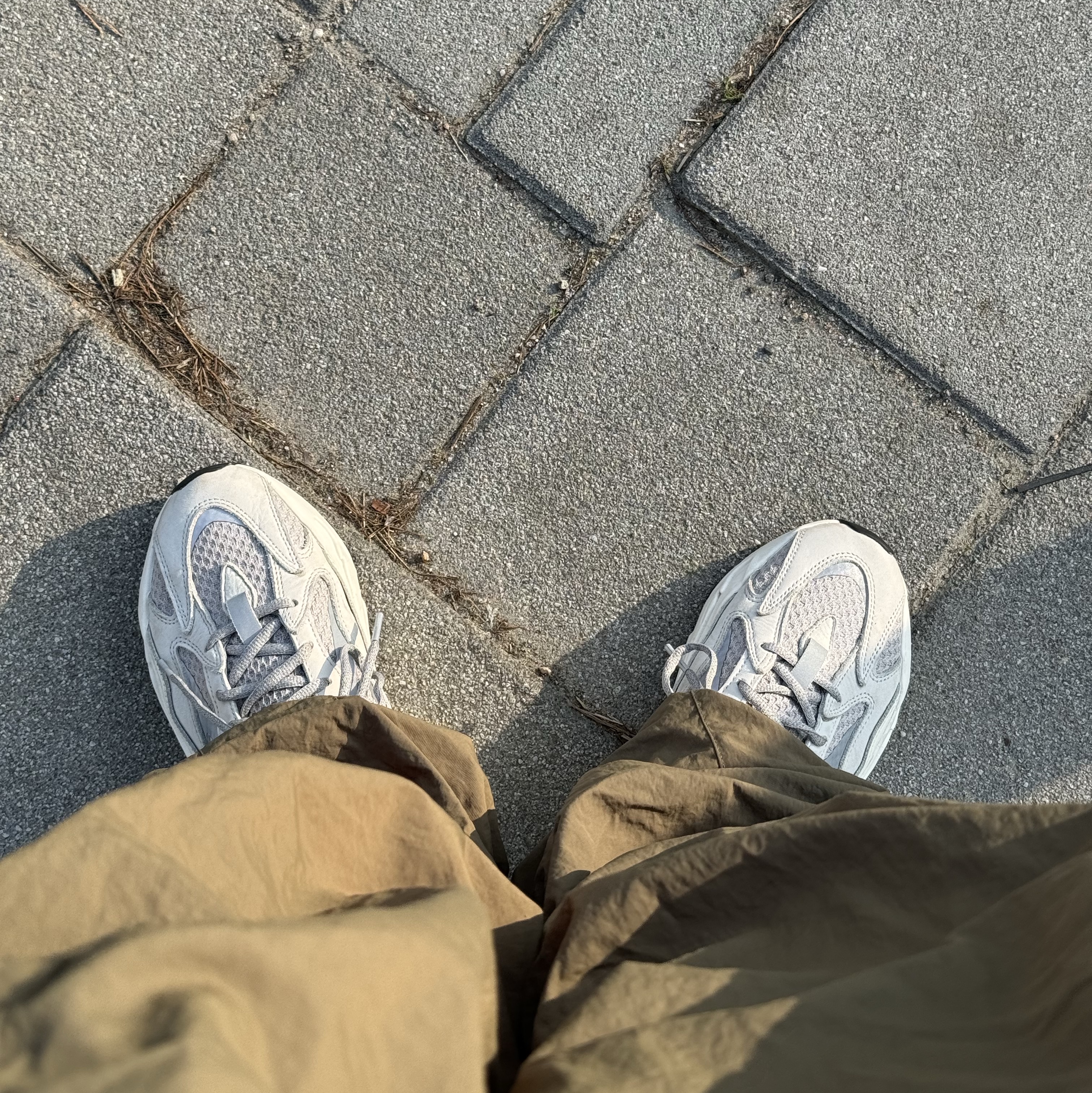 Adidas Yeezy Boost 700 V2 Static 2018 착용 스타일